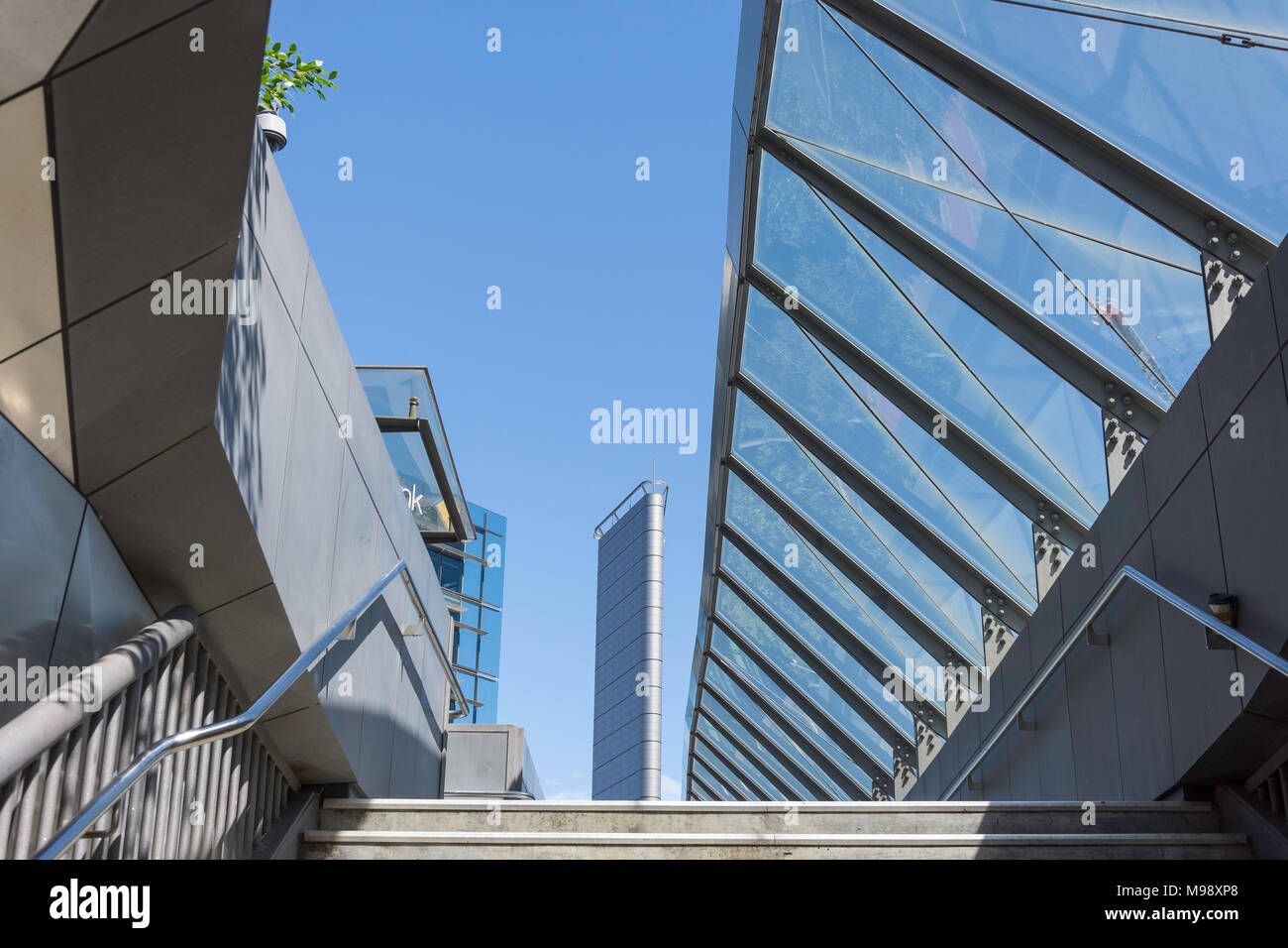 Ponte pedonale a Darling Harbour, Bathurst Street, Sydney, Nuovo Galles del Sud, Australia Foto Stock