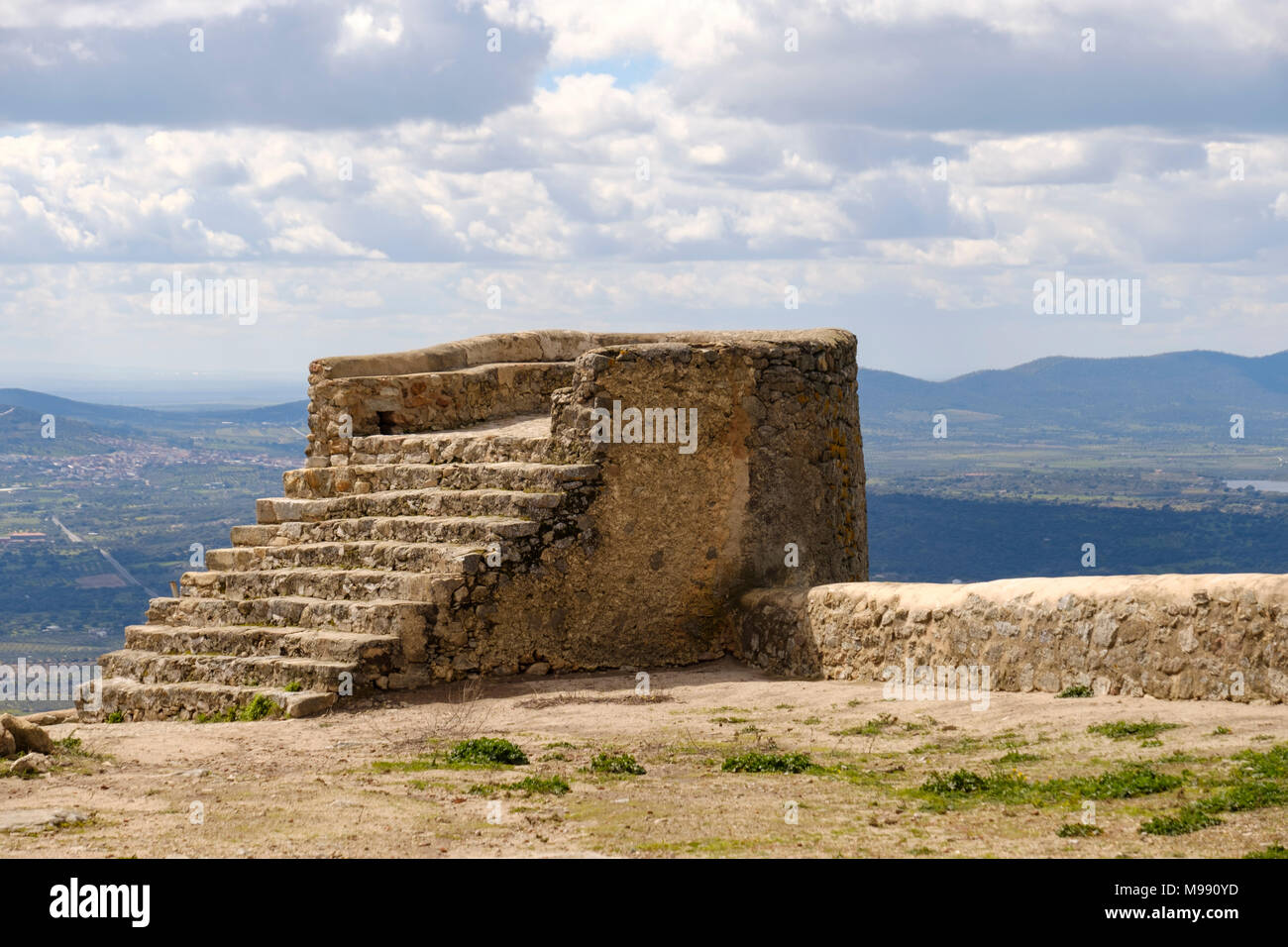 Meravigliosa vista panoramica con vista chiamato il balcone di Estremadura nel montanchez, provincia di caceres, Spagna Foto Stock