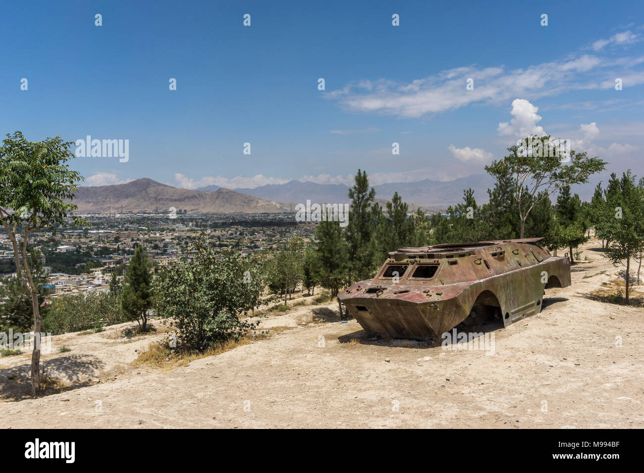 Abbandonato il serbatoio sovietico vicino a Kabul, Afghanistan Foto Stock