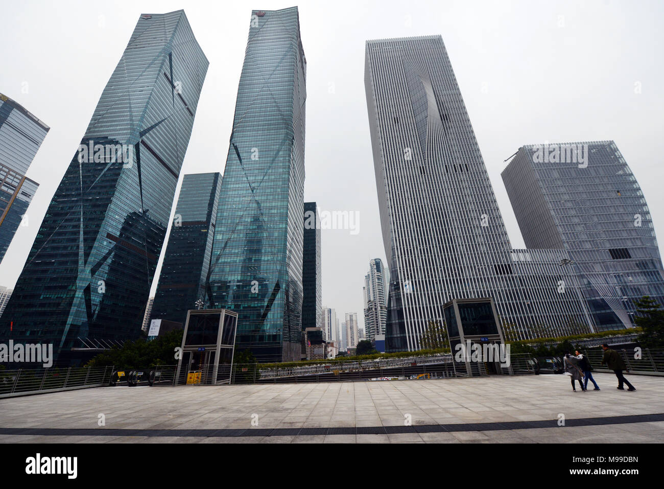 I moderni grattacieli dominano la skyline di Futian. Foto Stock