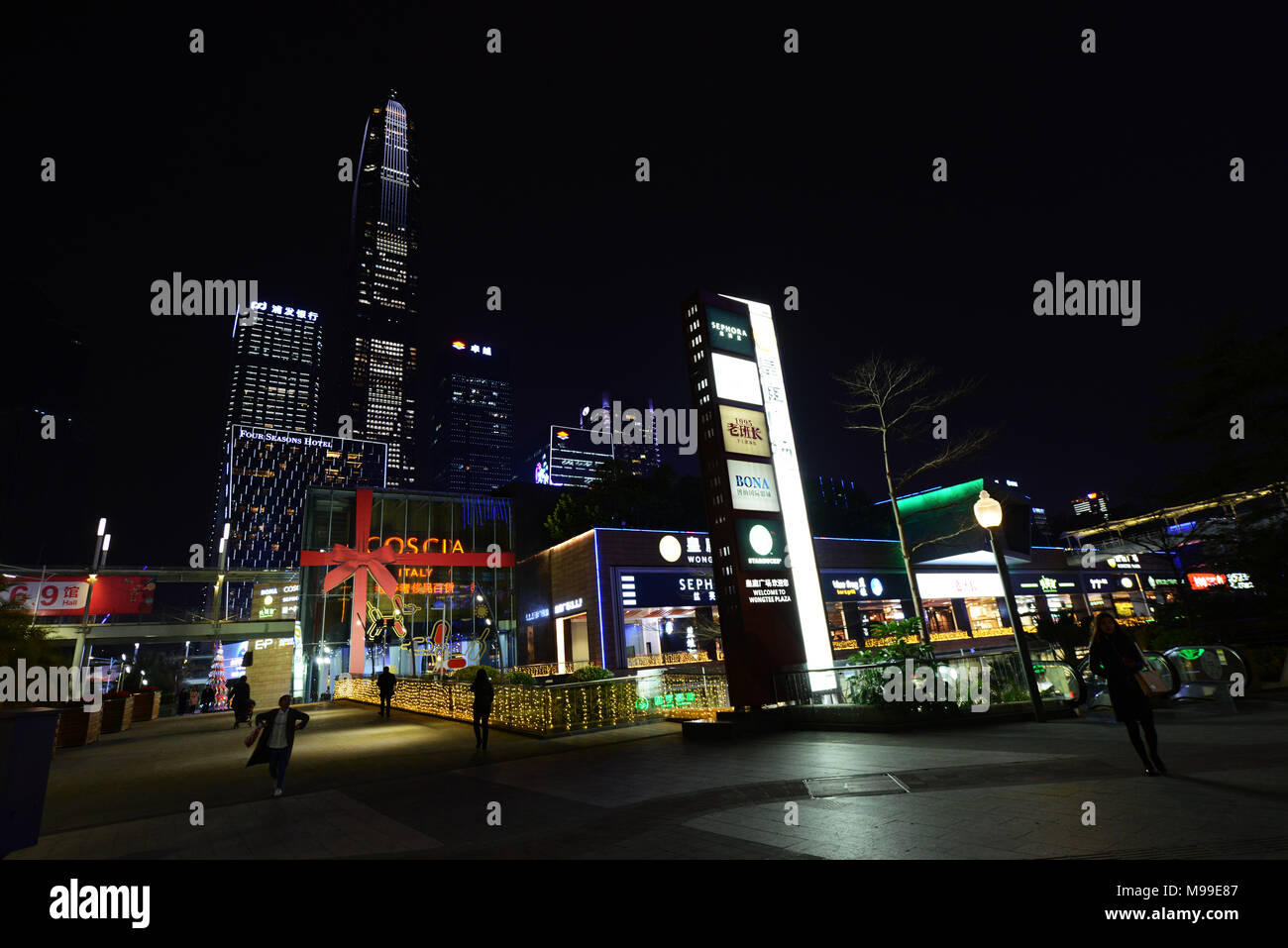 Eseguire il ping di un torre di Futian, Shenzhen. Foto Stock