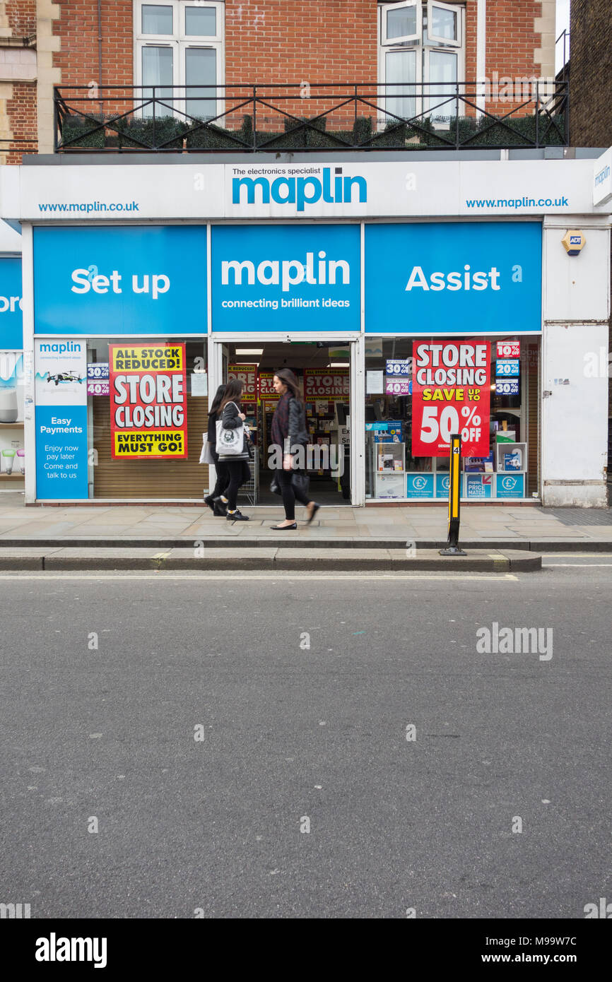 Chiusura del negozio a Maplin, la catena di elettronica store, su King Street, Hammersmith, Londra W8, Regno Unito Foto Stock