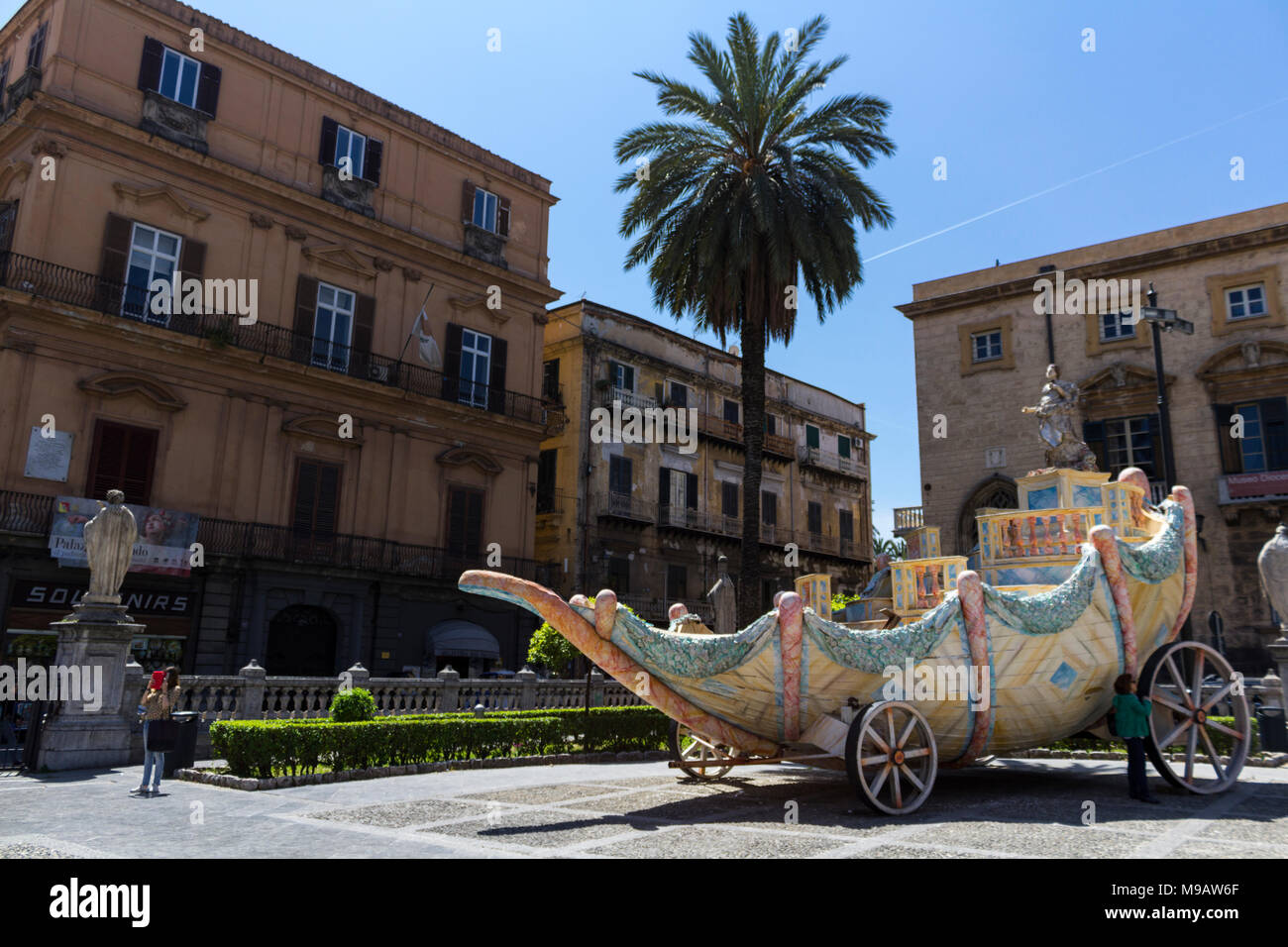 Carro celebrativo dell Assunzione della Vergine Maria. Palermo, Sicilia. Italia Foto Stock