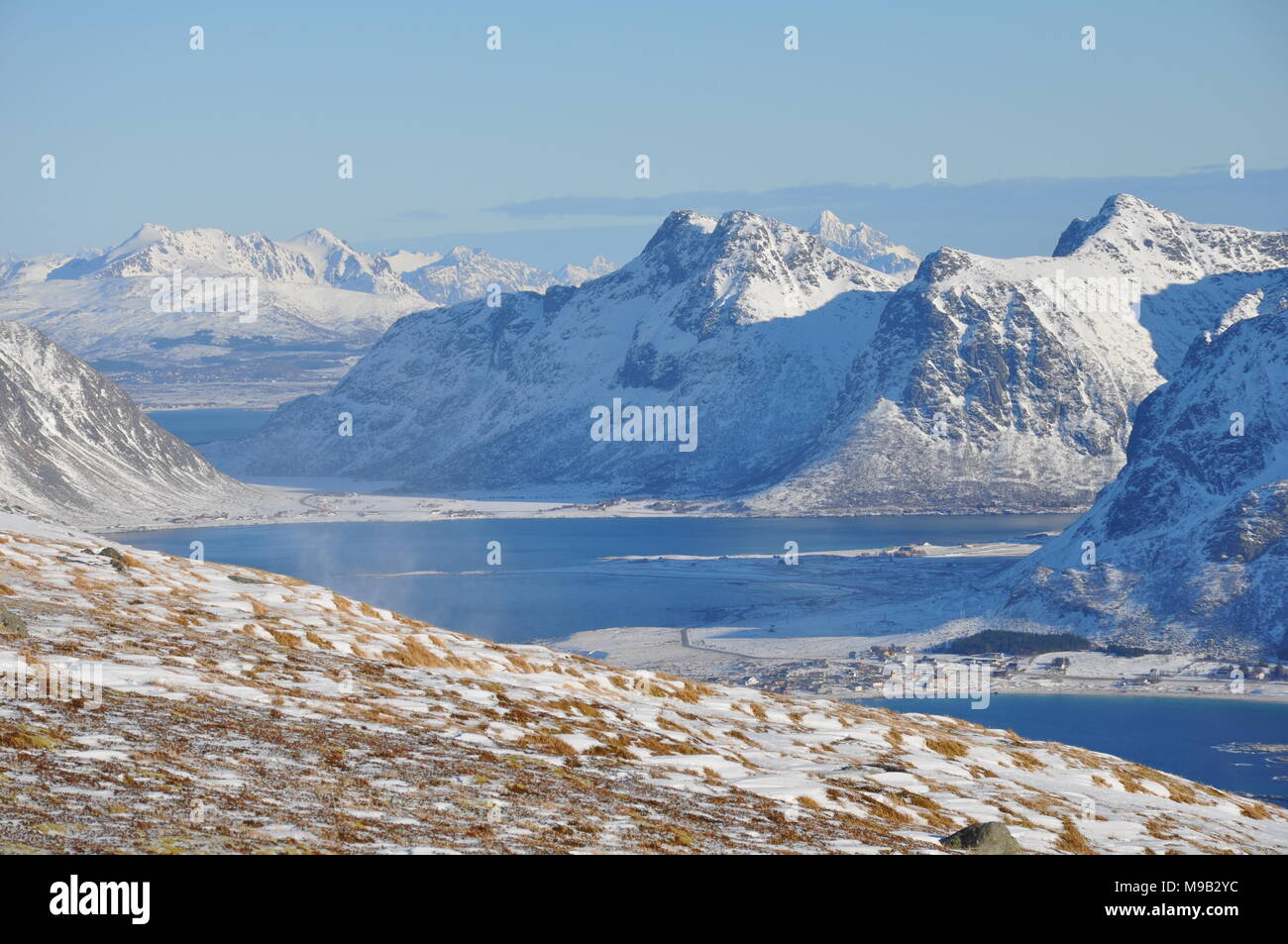 Vista da Ryten, Lofoten, Norvegia Foto Stock