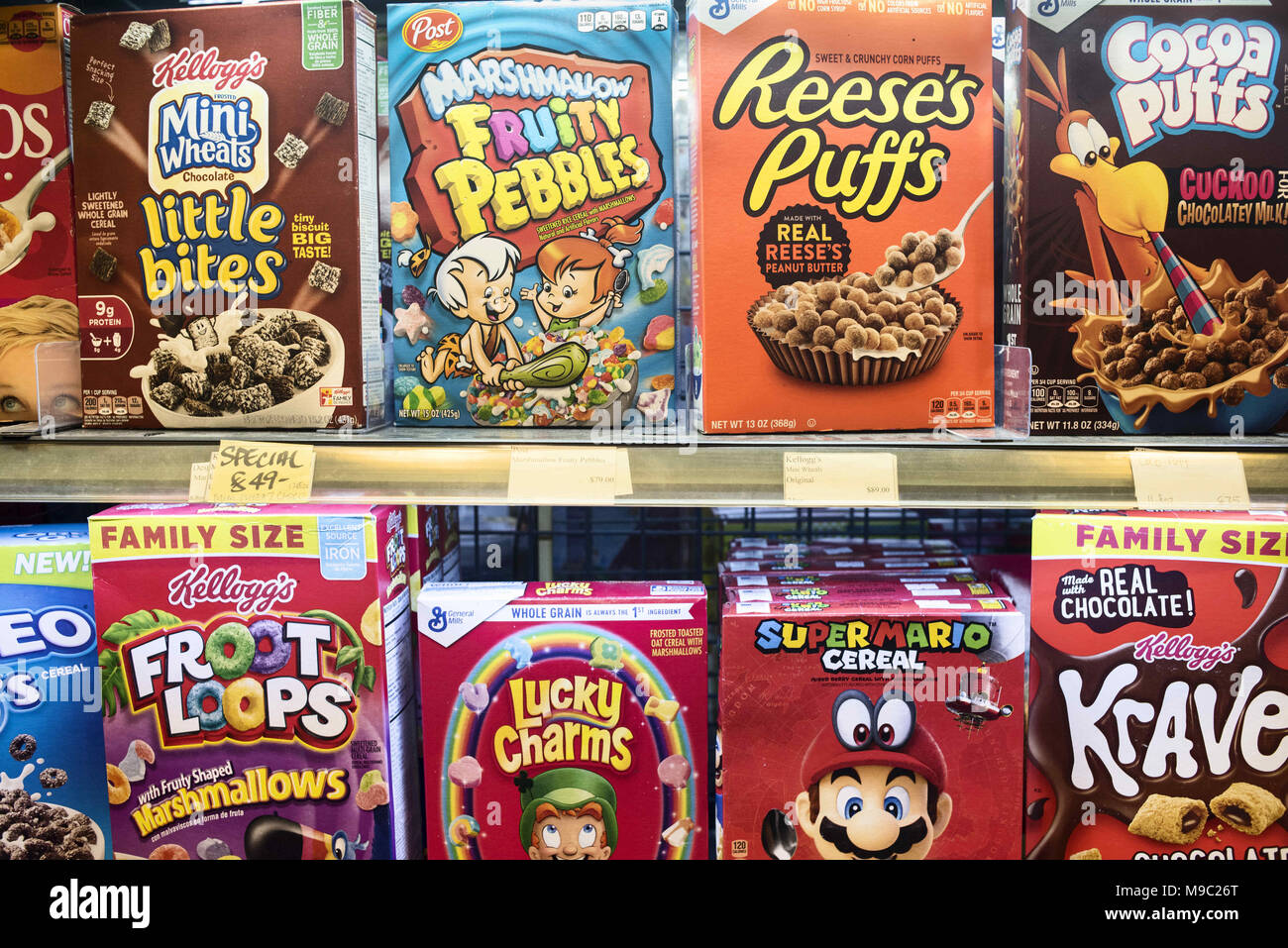 Cereal brands immagini e fotografie stock ad alta risoluzione - Alamy