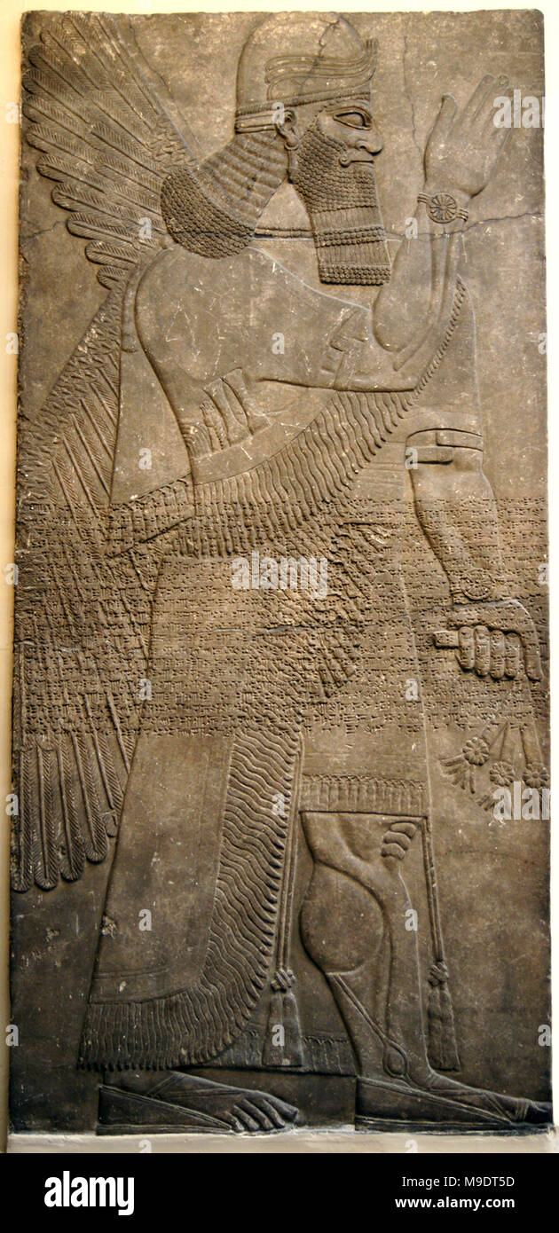 Rilievo con spirito protettivo (genio alato). Da nord-ovest assira palazzo di Nimrud, Sala S, porta C, circa 865-860 A.C. Foto Stock