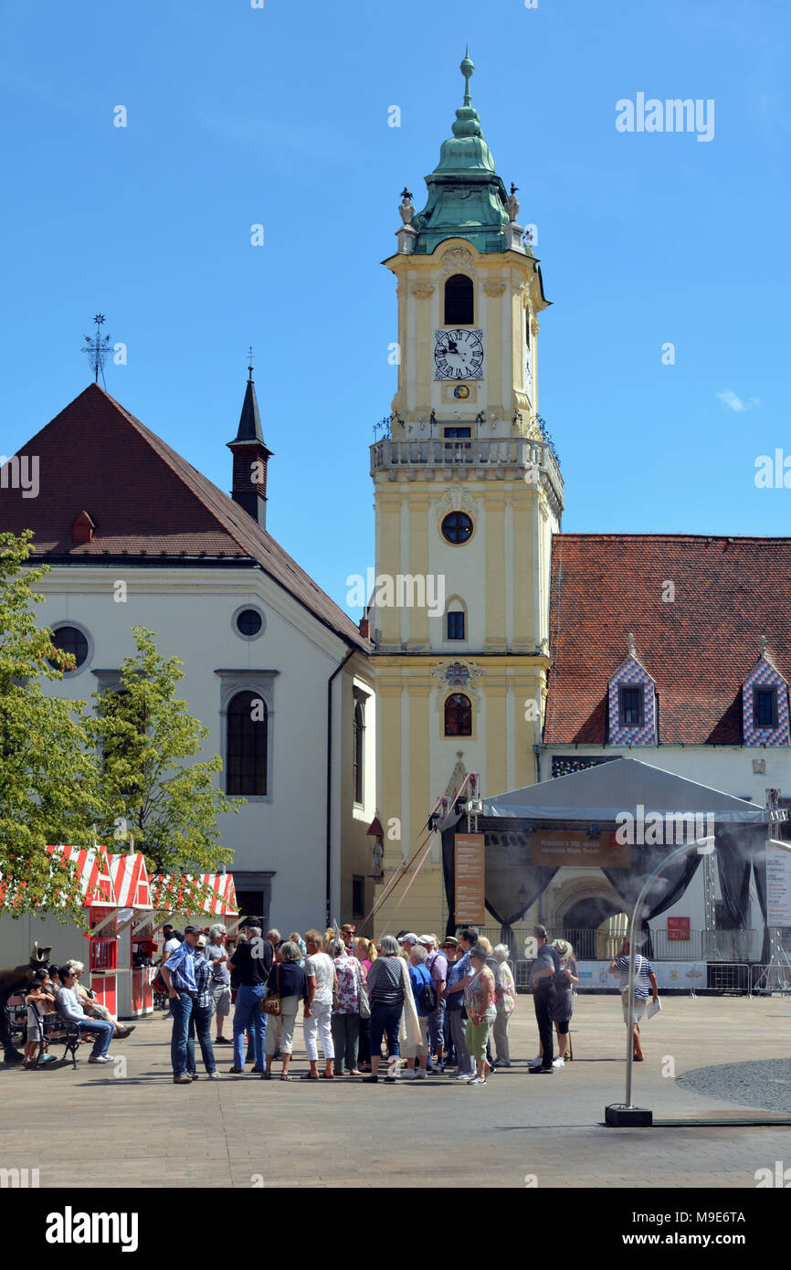 Bratislava, Slovacchia - 14 Giugno 2017: Vecchio Municipio con il museo municipale sulla piazza principale della capitale slovacca Bratislava - Slovacchia. Foto Stock