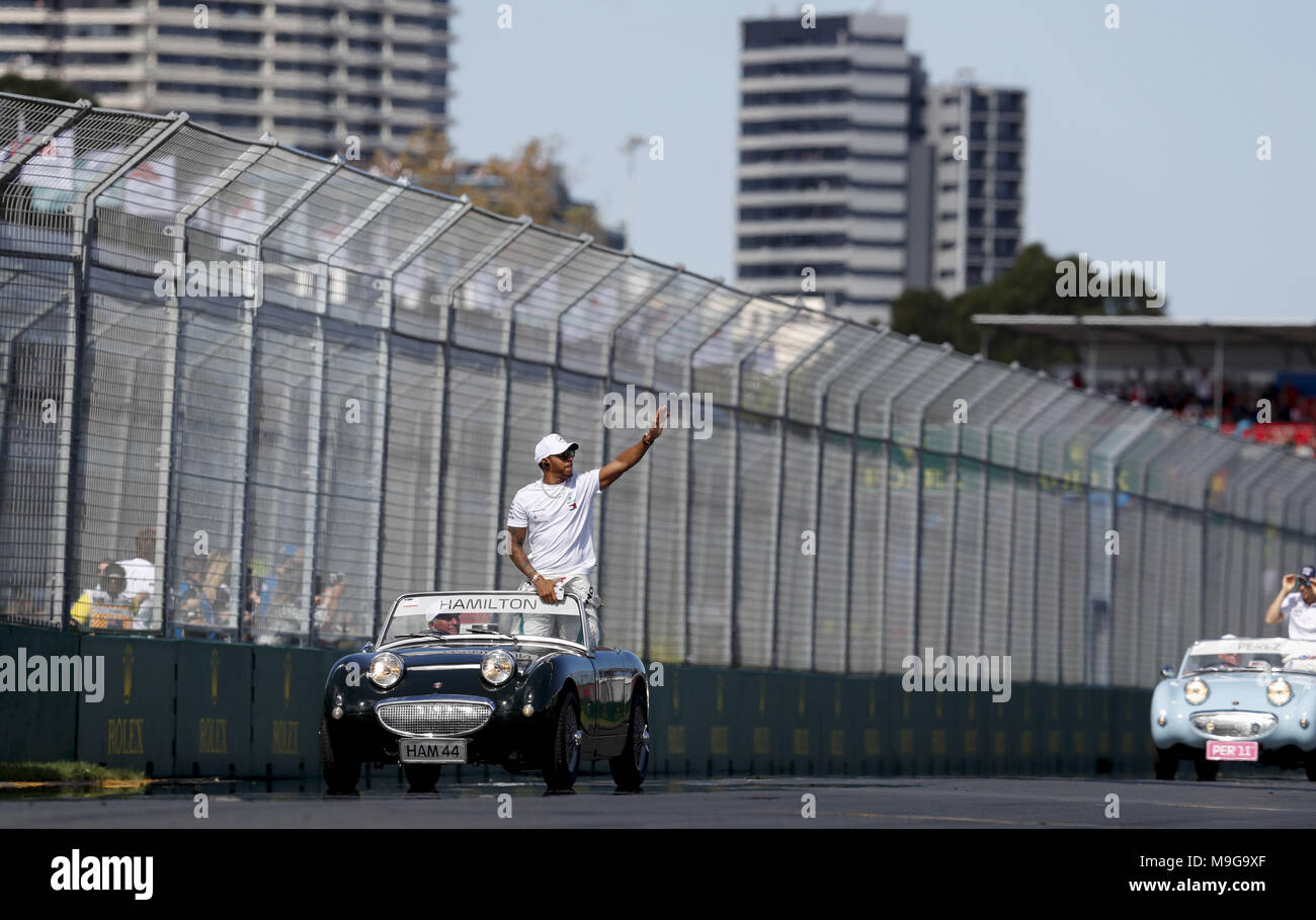 Melbourne, Australia. 25 Mar, 2018. Motorsports: FIA Formula One World Championship 2018, Melbourne, Victoria : Motorsports: Formula 1 2018 Rolex Australian Grand Prix, Lewis Hamilton, Mercedes AMG F1, nella parata dei piloti. | Utilizzo di credito in tutto il mondo: dpa picture alliance/Alamy Live News Foto Stock