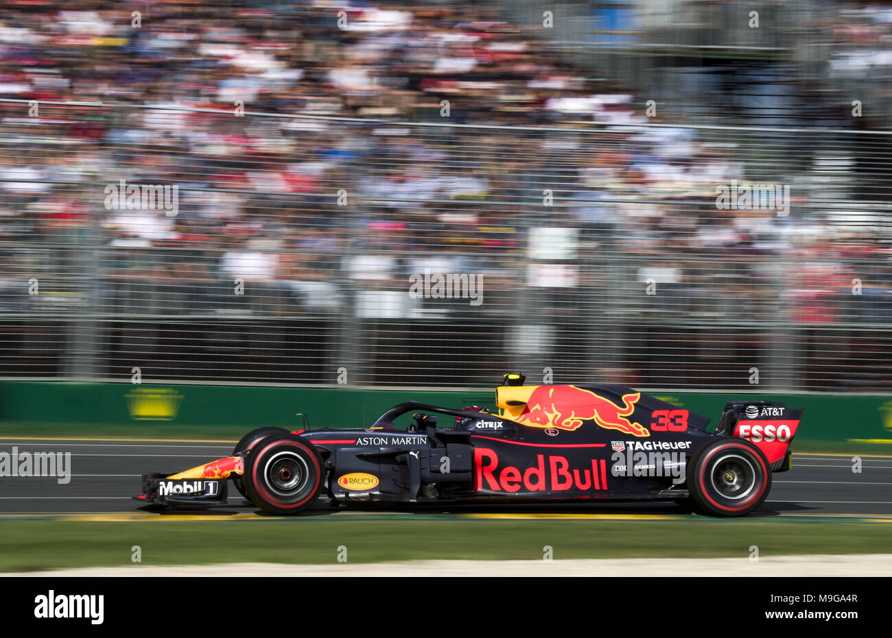 Melbourne, Australia. 25 Mar, 2018. Motorsports: FIA Formula One World Championship 2018, Melbourne, Victoria : Motorsports: Formula 1 2018 Rolex Australian Grand Prix, #33 Max Verstappen (NDL, Red Bull Racing), | Utilizzo di credito in tutto il mondo: dpa/Alamy Live News Credito: dpa picture alliance/Alamy Live News Foto Stock