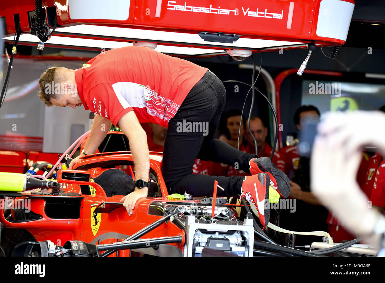 Melbourne, Australia. 25 Mar, 2018. Motorsports: FIA Formula One World Championship 2018, Melbourne, Victoria : Motorsports: Formula 1 2018 Rolex Australian Grand Prix, #5 Sebastian Vettel (GER, la Scuderia Ferrari) | utilizzo del credito in tutto il mondo: dpa/Alamy Live News Credito: dpa picture alliance/Alamy Live News Foto Stock