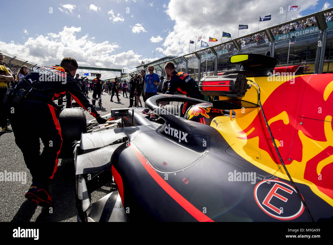 Melbourne, Australia. 25 Mar, 2018. Motorsports: FIA Formula One World Championship 2018, Melbourne, Victoria : Motorsports: Formula 1 2018 Rolex Australian Grand Prix, #33 Max Verstappen (NDL, Red Bull Racing), | Utilizzo di credito in tutto il mondo: dpa/Alamy Live News Credito: dpa picture alliance/Alamy Live News Foto Stock