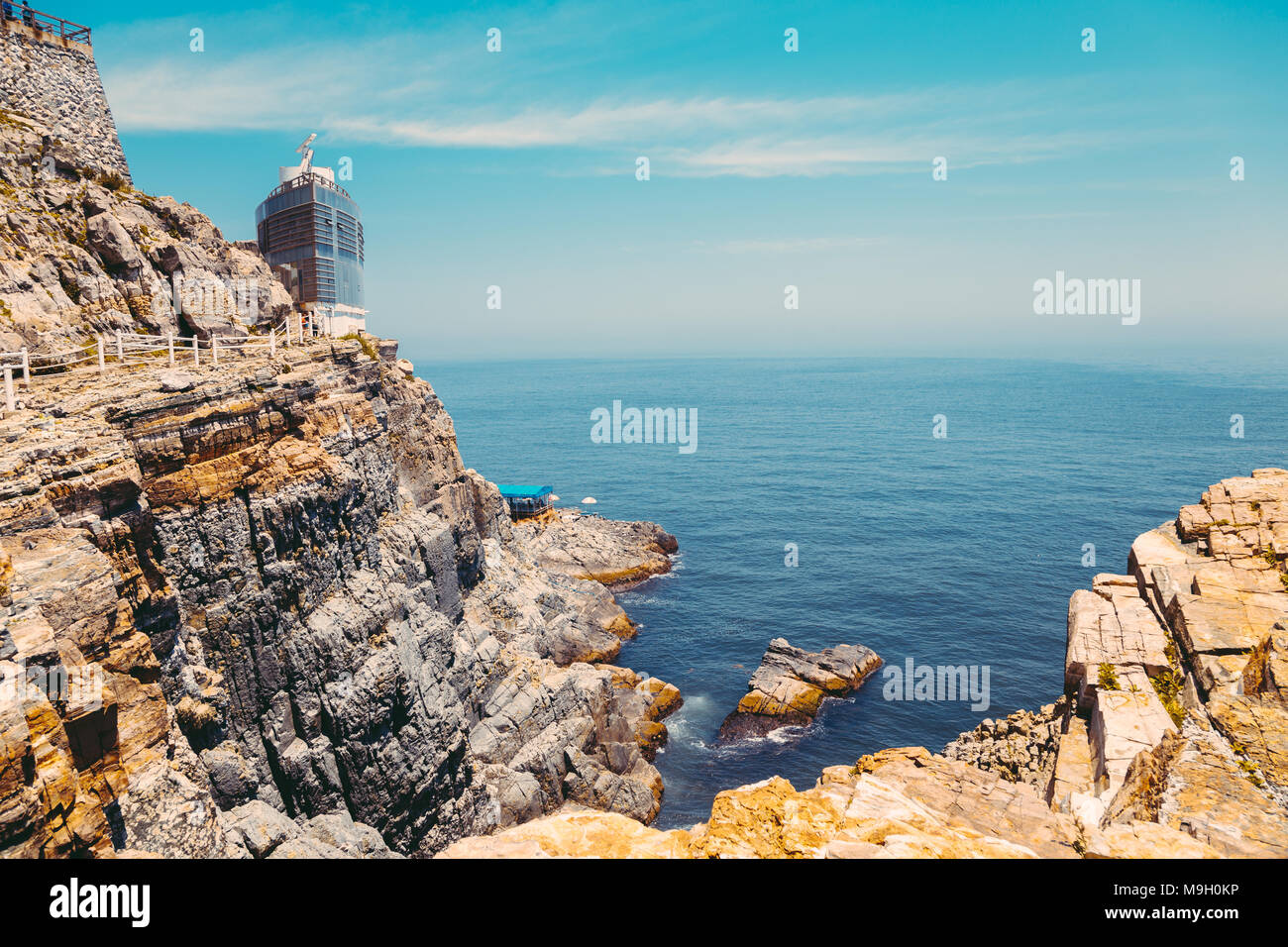 Vista di Taejongdae Cliff e il mare in Busan, Corea Foto Stock