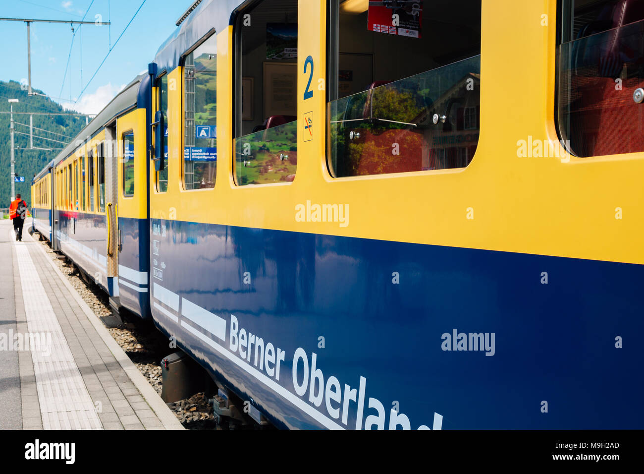 Grindelwald, Svizzera - 21 Agosto 2016 : Grindelwald stazione ferroviaria platform Foto Stock