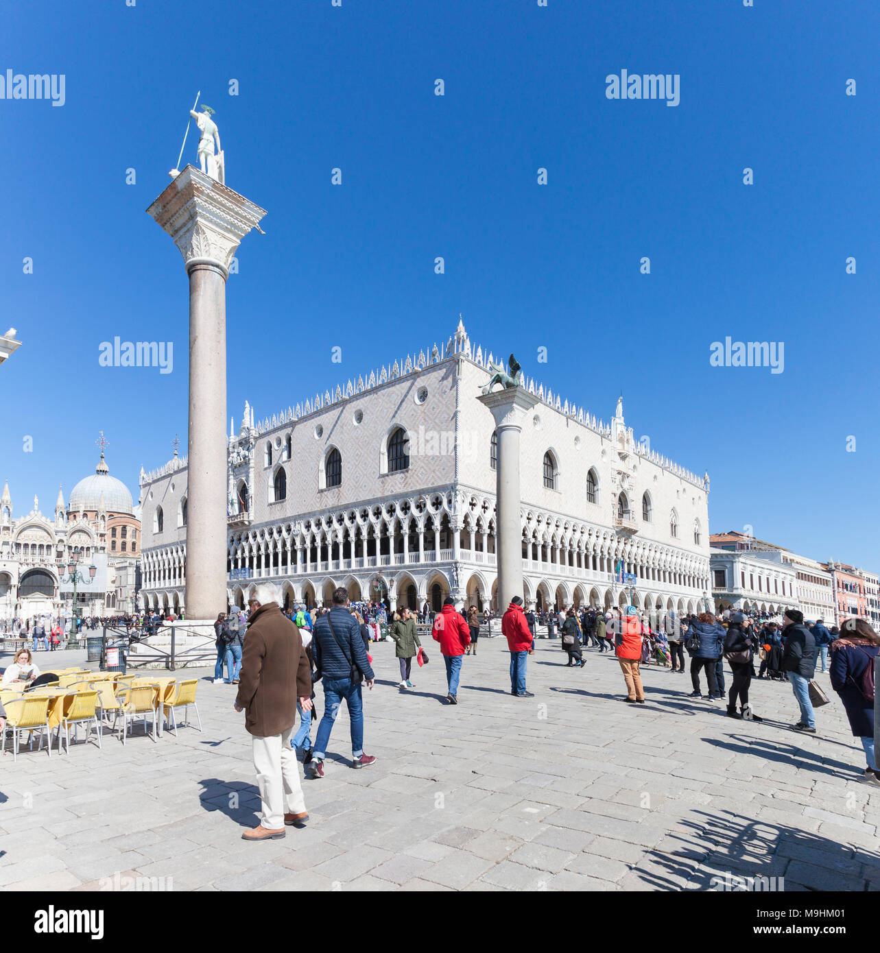 Palazzo Ducale, Palazzo Ducale, Palazzo Ducale e la Basilica di San Marco (Basilica di San Marco) Piazza San Marco, San Marco, Venezia, Veneto, Italia da Riva Foto Stock