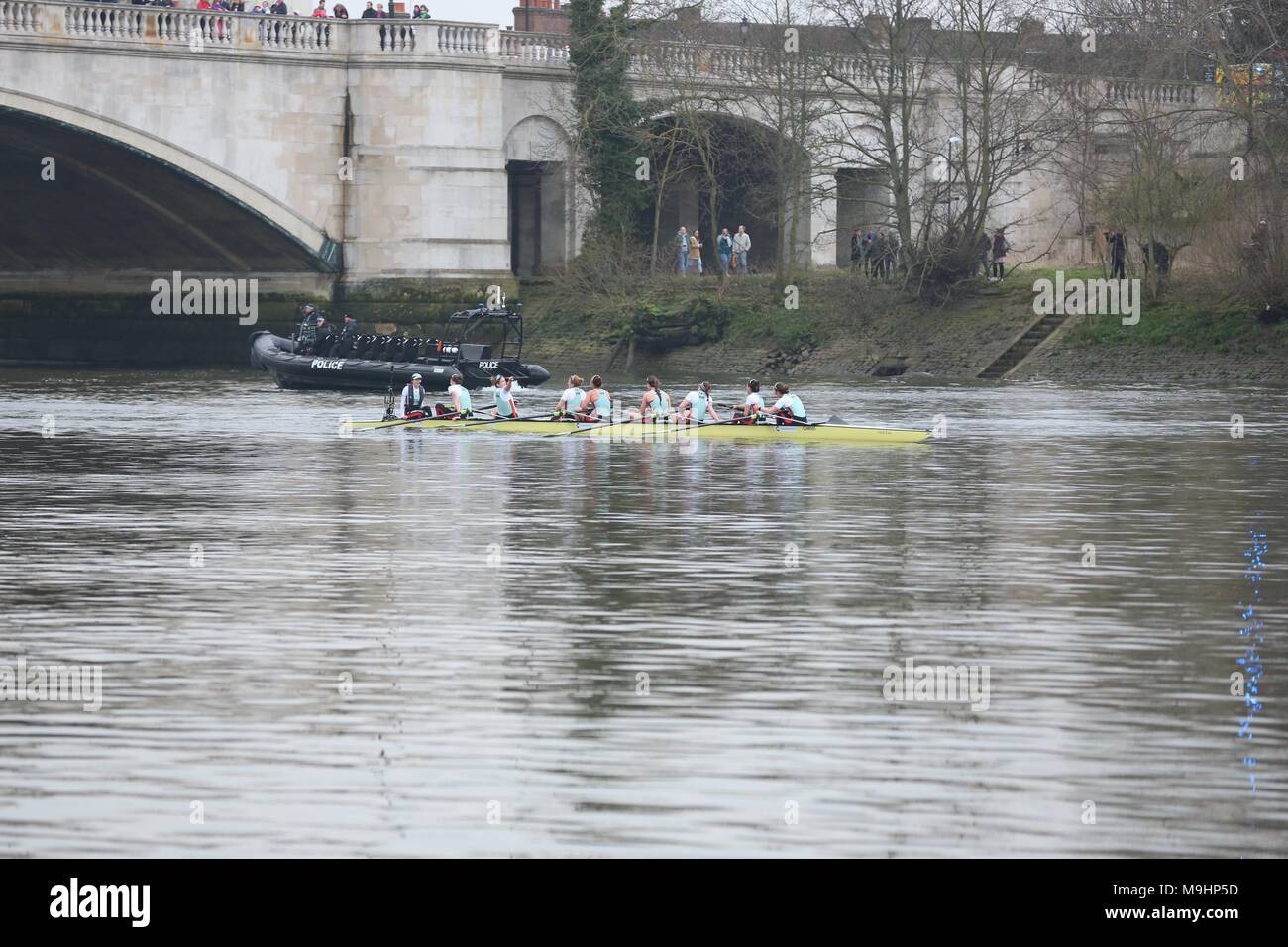 Il Cancer research Boat Race 2018 Foto Stock