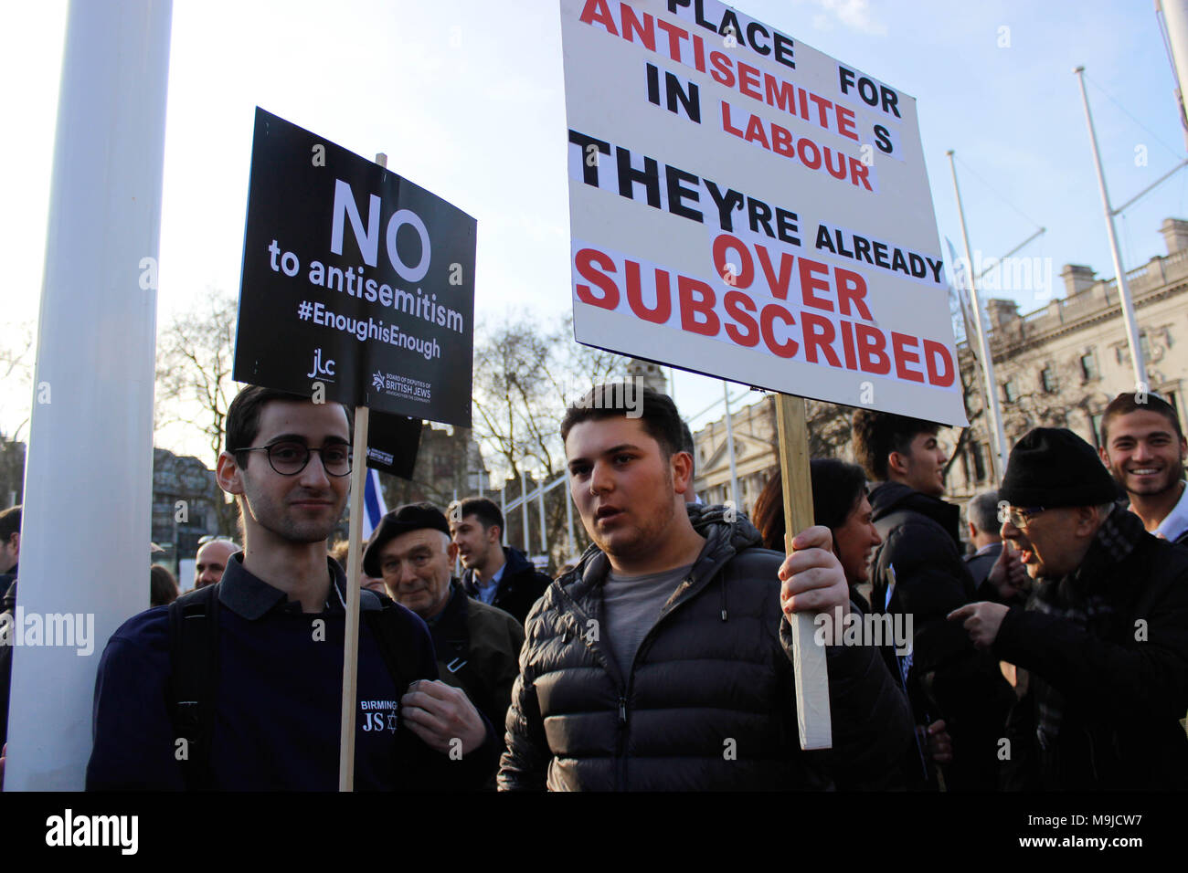 Londra, Regno Unito. 26 marzo, 2018. Manifestanti ebrei in piazza del Parlamento protesta Jeremy Corbyn e il partito laburista di antisemitismo Credito: Alex Cavendish/Alamy Live News Foto Stock