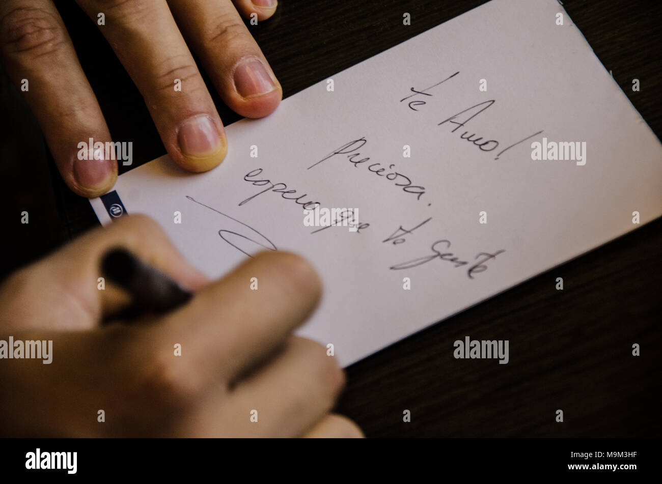 Lettera d'amore che dice "ti amo bello' Foto Stock