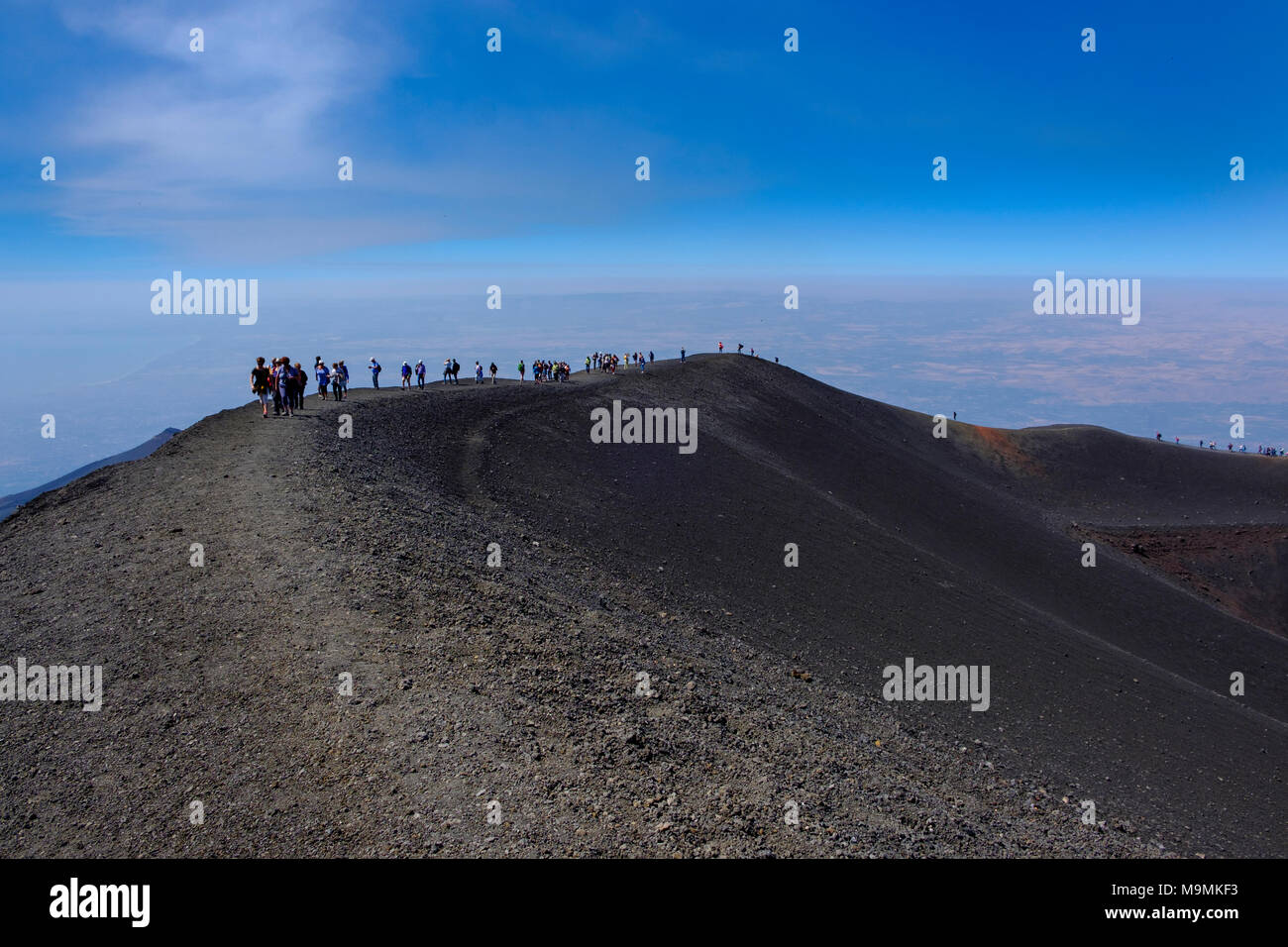 Salita Torre del Filosofo al vulcano Etna, provincia di Catania, Silzilia, Italia Foto Stock