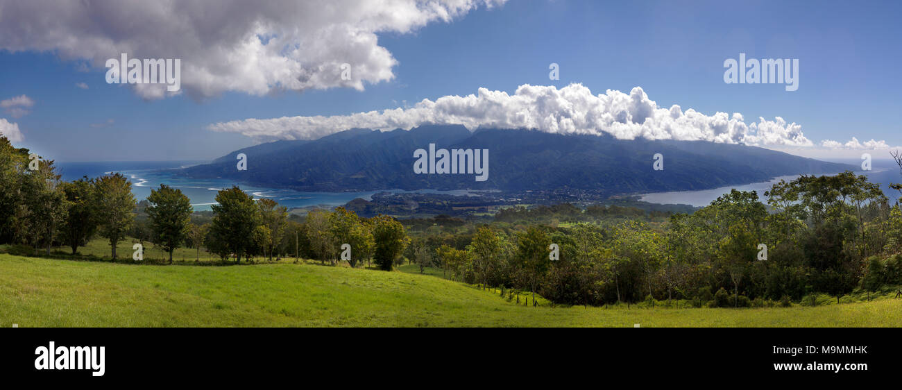 Viewpoint Belverdere de Plateau de Taravao, nel retro Tahiti Nui e Tahiti Iti, Isole della Società, isole sopravento Foto Stock