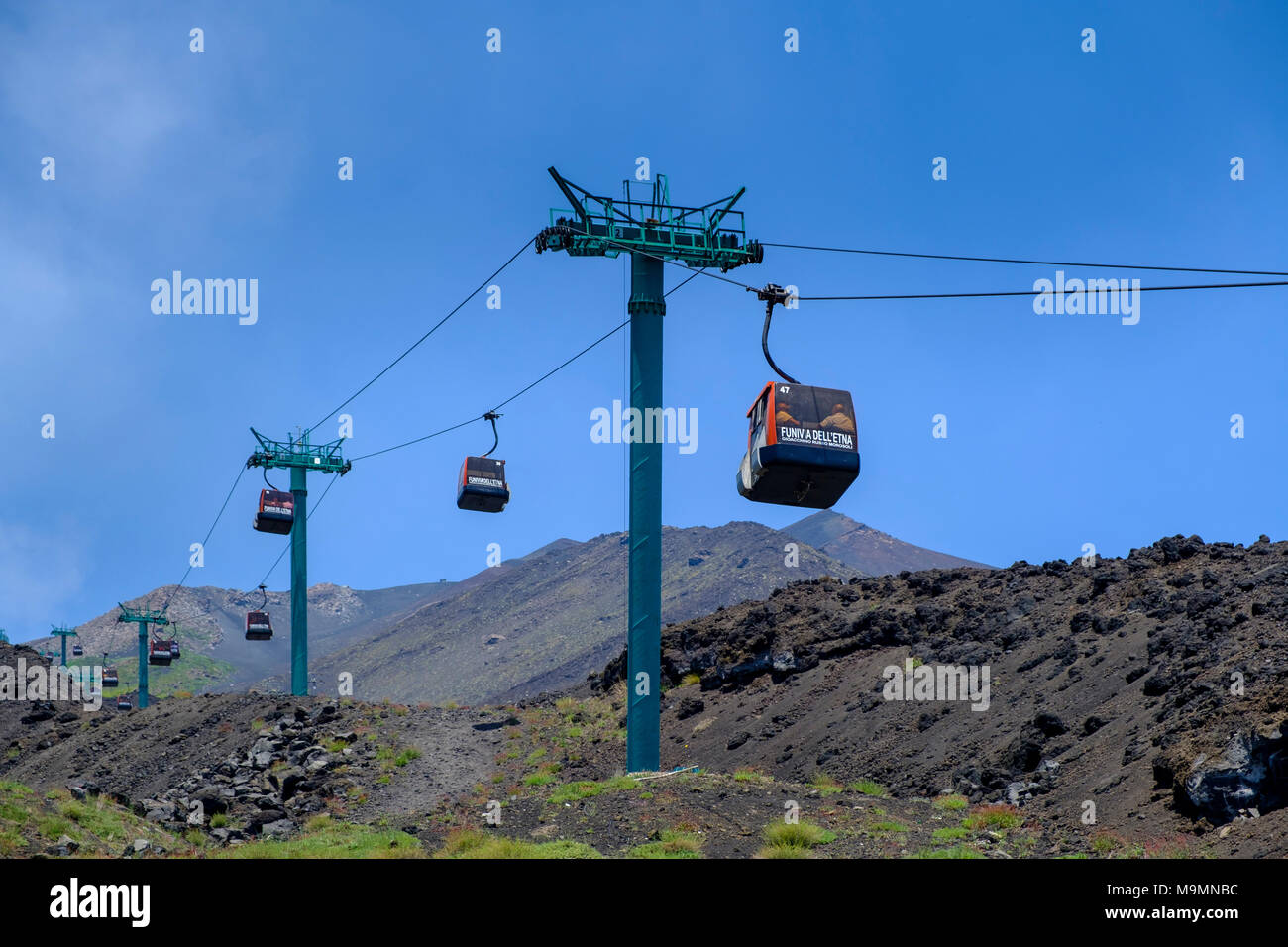 Gondola, Funivia dell' Etna, vulcano Etna in provincia di Catania, Silzilia, Italia Foto Stock