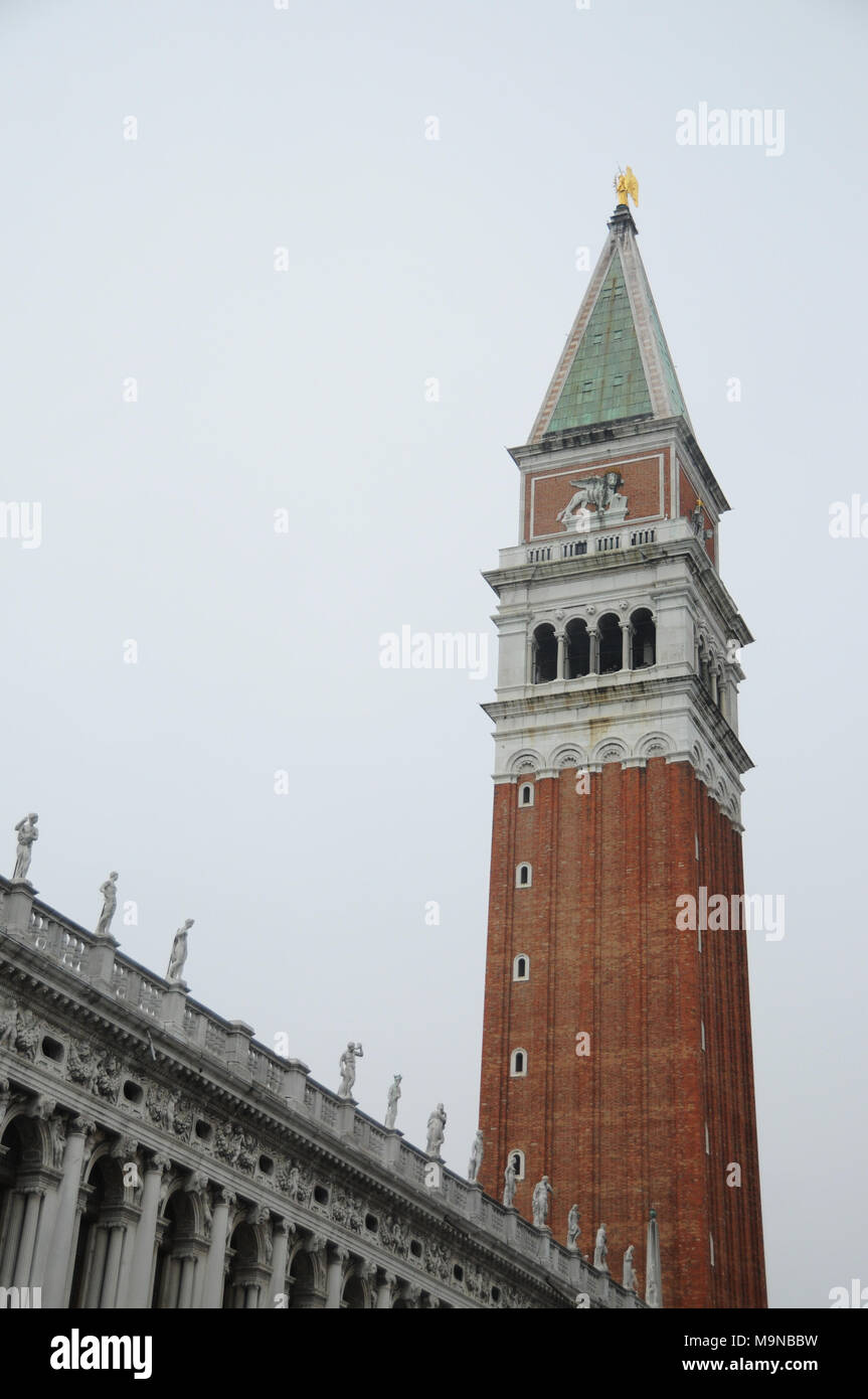 Il campanile, del Campanile di Piazza San Marco, Venezia, Italia. Foto Stock