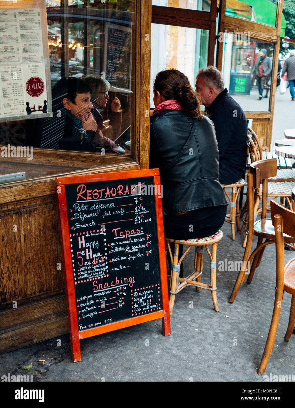 Menu francese all'aperto Foto Stock