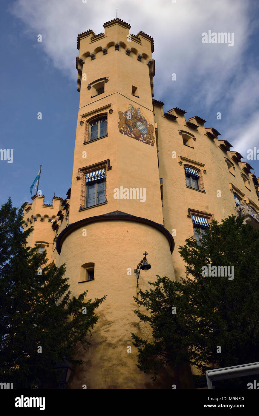 Il Castello di Hohenschwangau era la casa d'infanzia di 'mad' re Ludwig II la seconda. Fussen, Baviera, Germania. Foto Stock