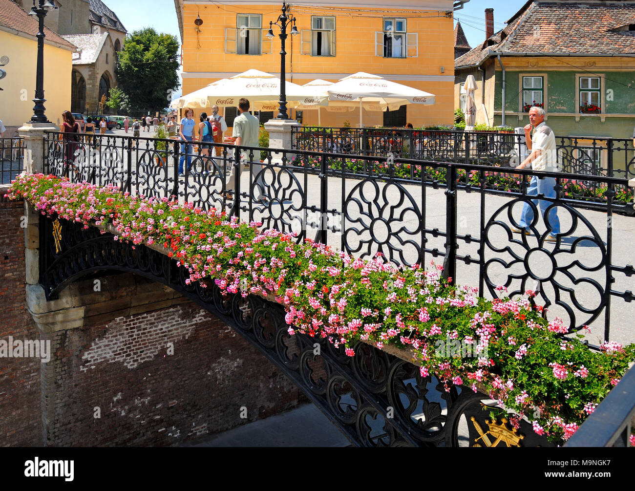 Sibiu, Transilvania, Romania. Ponte di ferro (o 'bugiardi ponte") 'minciulinor Podol' tra Piata Mica (quadrato) e Piata Huet Foto Stock