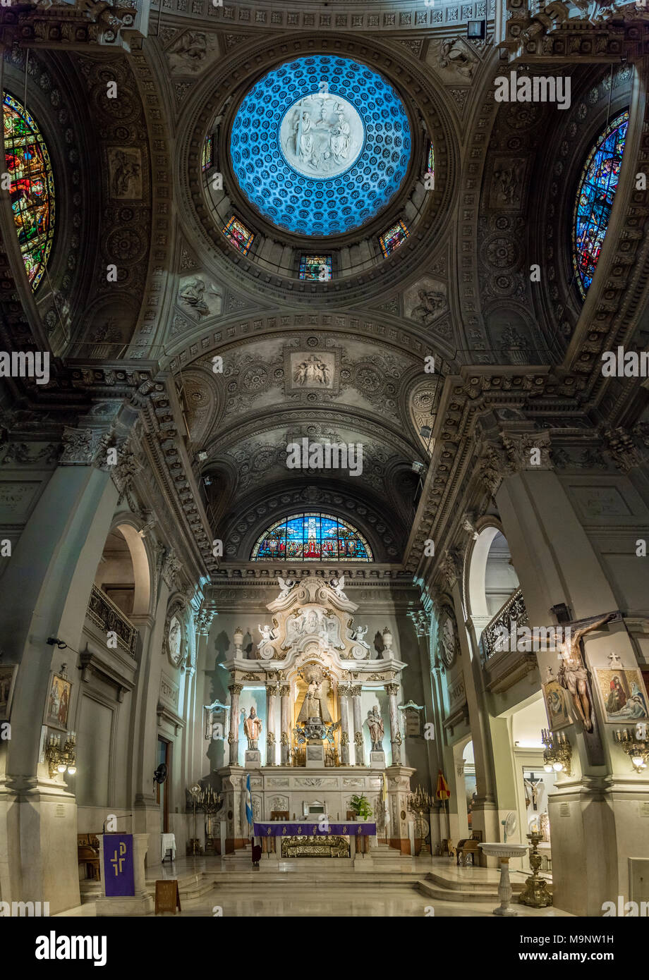 All'interno della Basilica di San Nicolas de Bari, Buenos Aires, Argentina Foto Stock