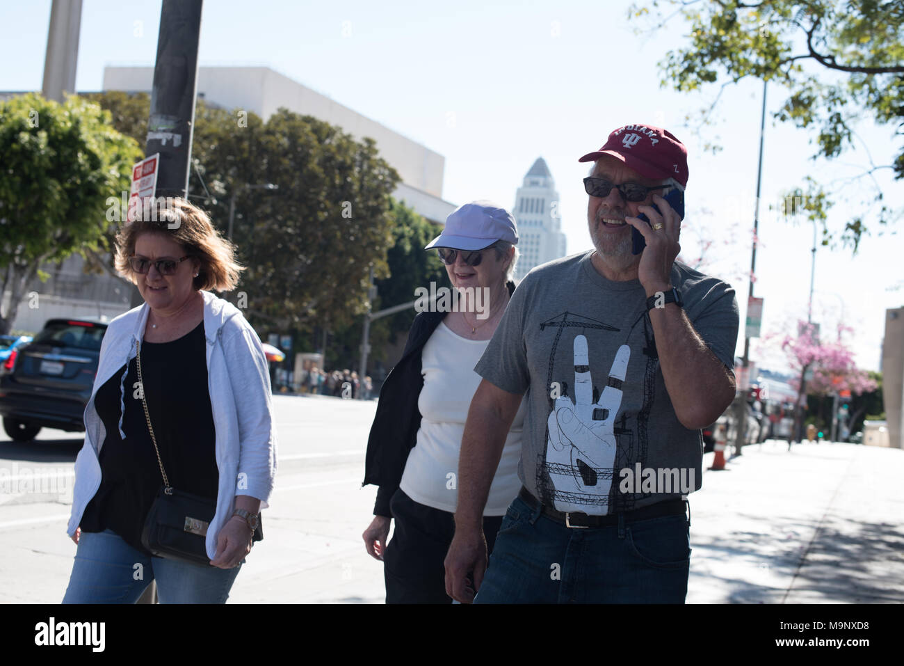 LOS ANGELES, CA - Marzo 15, 2018: Unidentified la gente comune nelle strade del centro cittadino di Los Angeles il 15 marzo 2018. Foto Stock