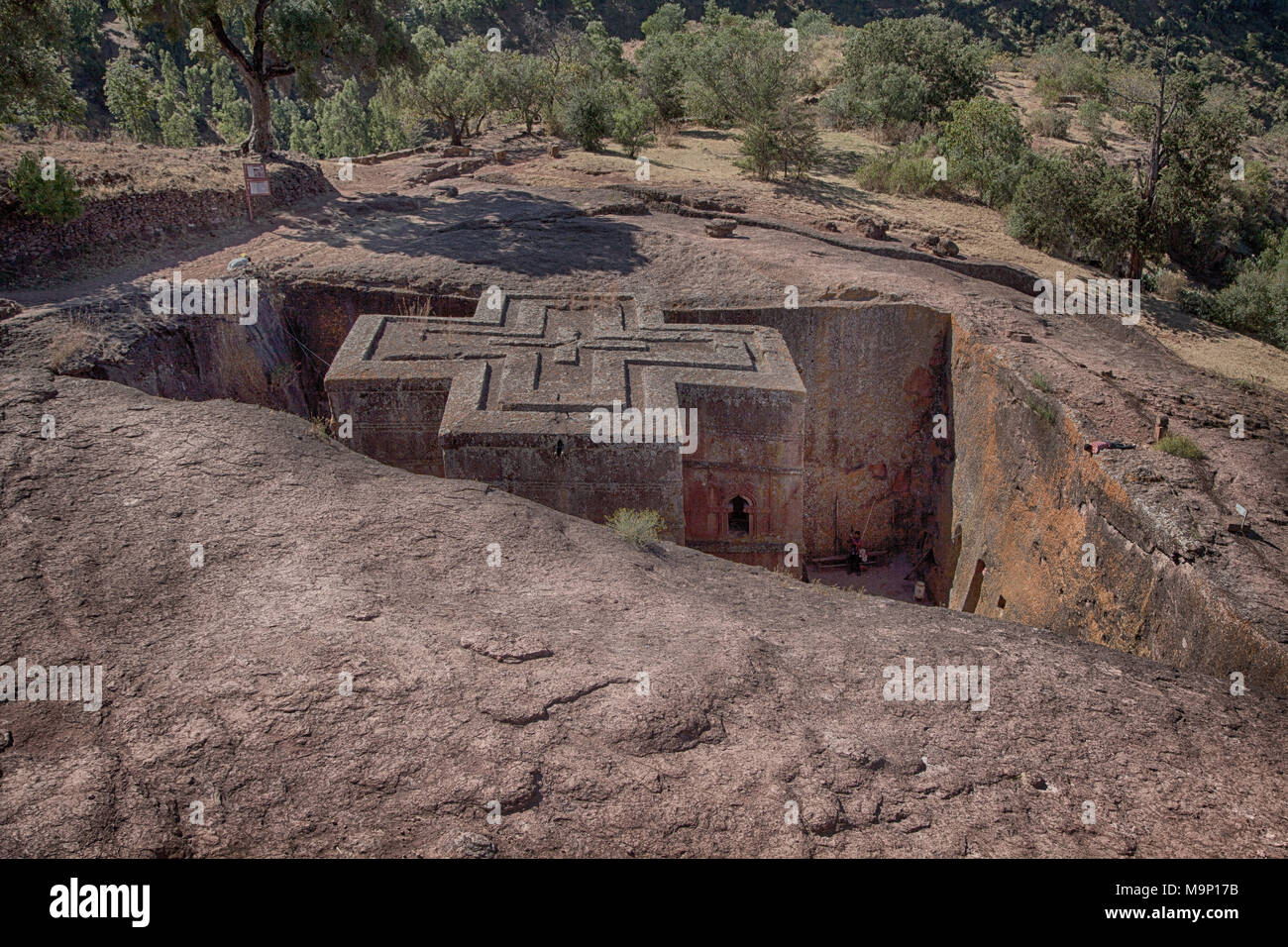 Roccia monolitico scolpito chiesa dei Copti, Preghiera di Giyorgi o San Giorgio, Chiesa rupestre di Lalibela, Patrimonio Mondiale dell Unesco Foto Stock