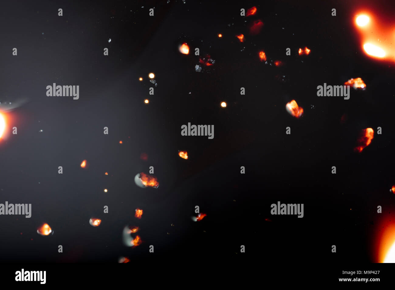 Il bitume, che può essere aggiornato a petrolio greggio sintetico. Foto Stock