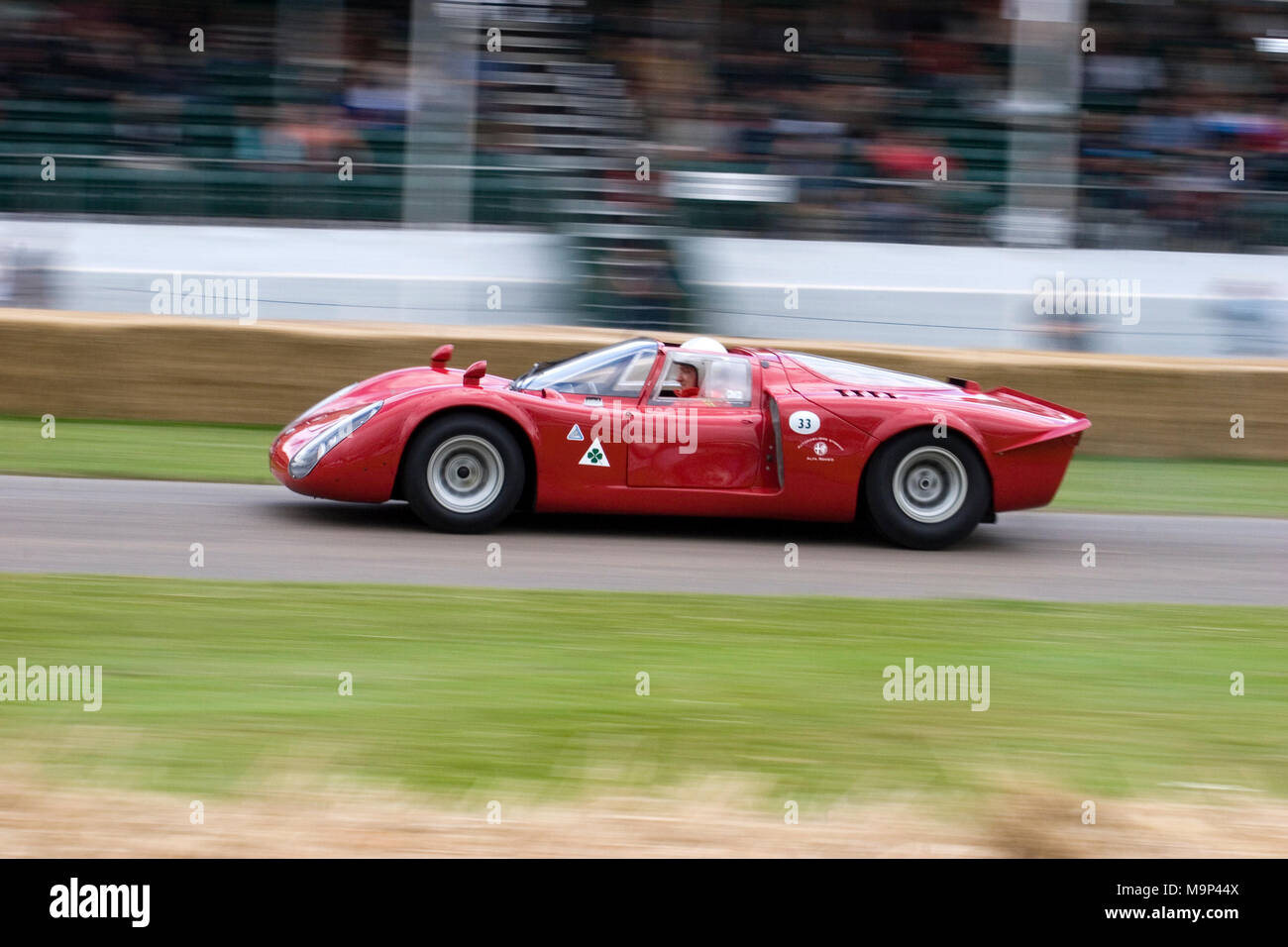 Classic Vintage Ferrari racing a Goodwood Festival della velocità Foto Stock