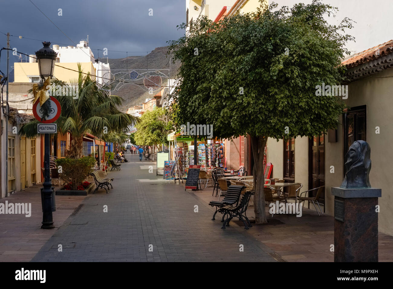 Calle Real, la Città Vecchia di San Sebastian de la Gomera, La Gomera, isole Canarie, Spagna Foto Stock