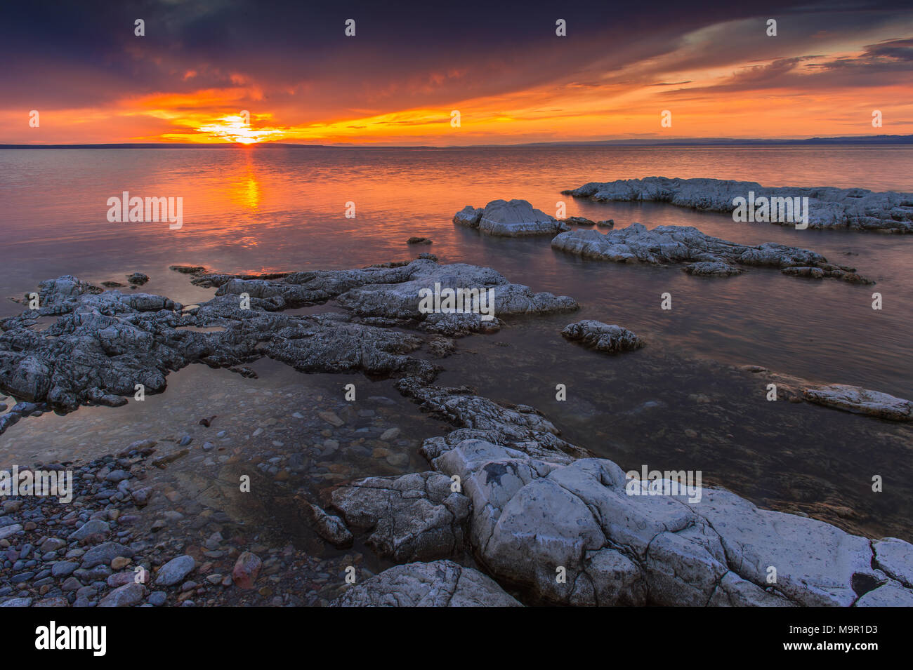 Tramonto sul lago Khyargas, Mongolia Foto Stock