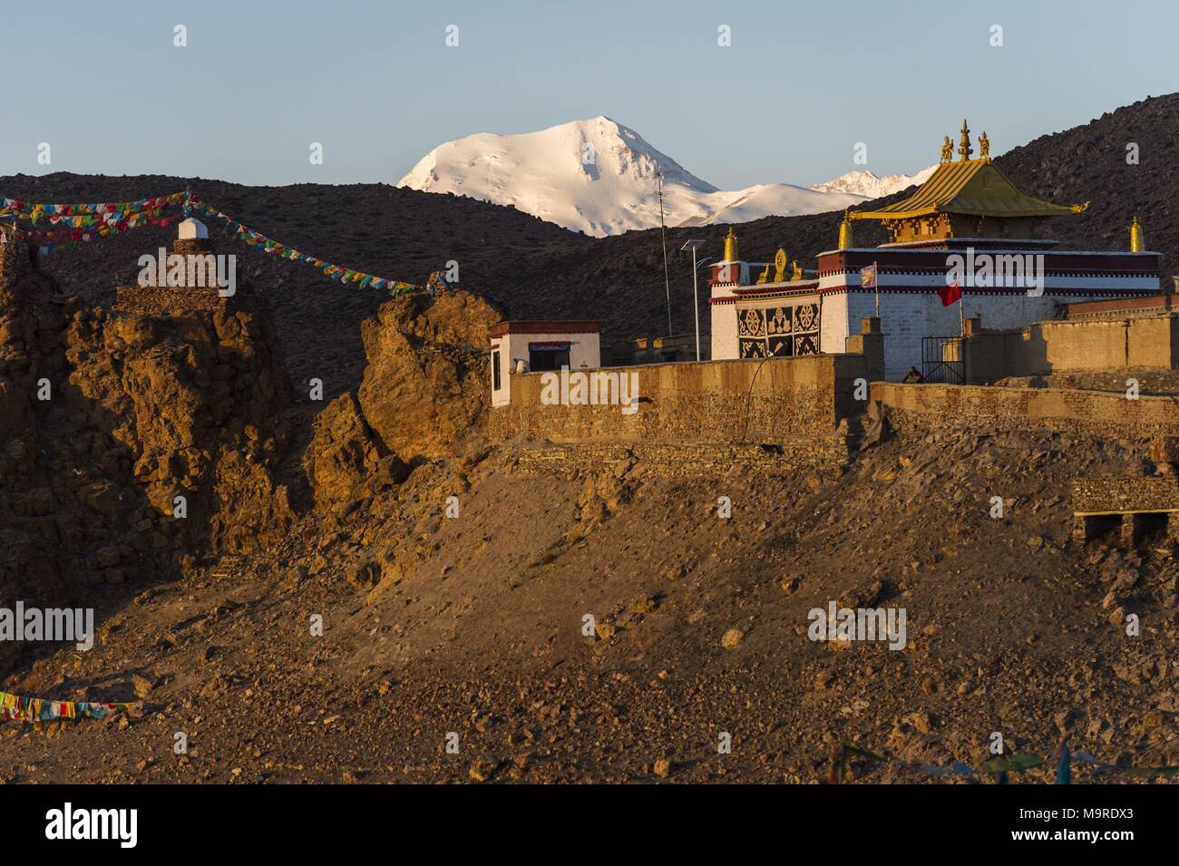 Lago Manosarowar, Chiu monastero può 2017 | Utilizzo di tutto il mondo Foto Stock