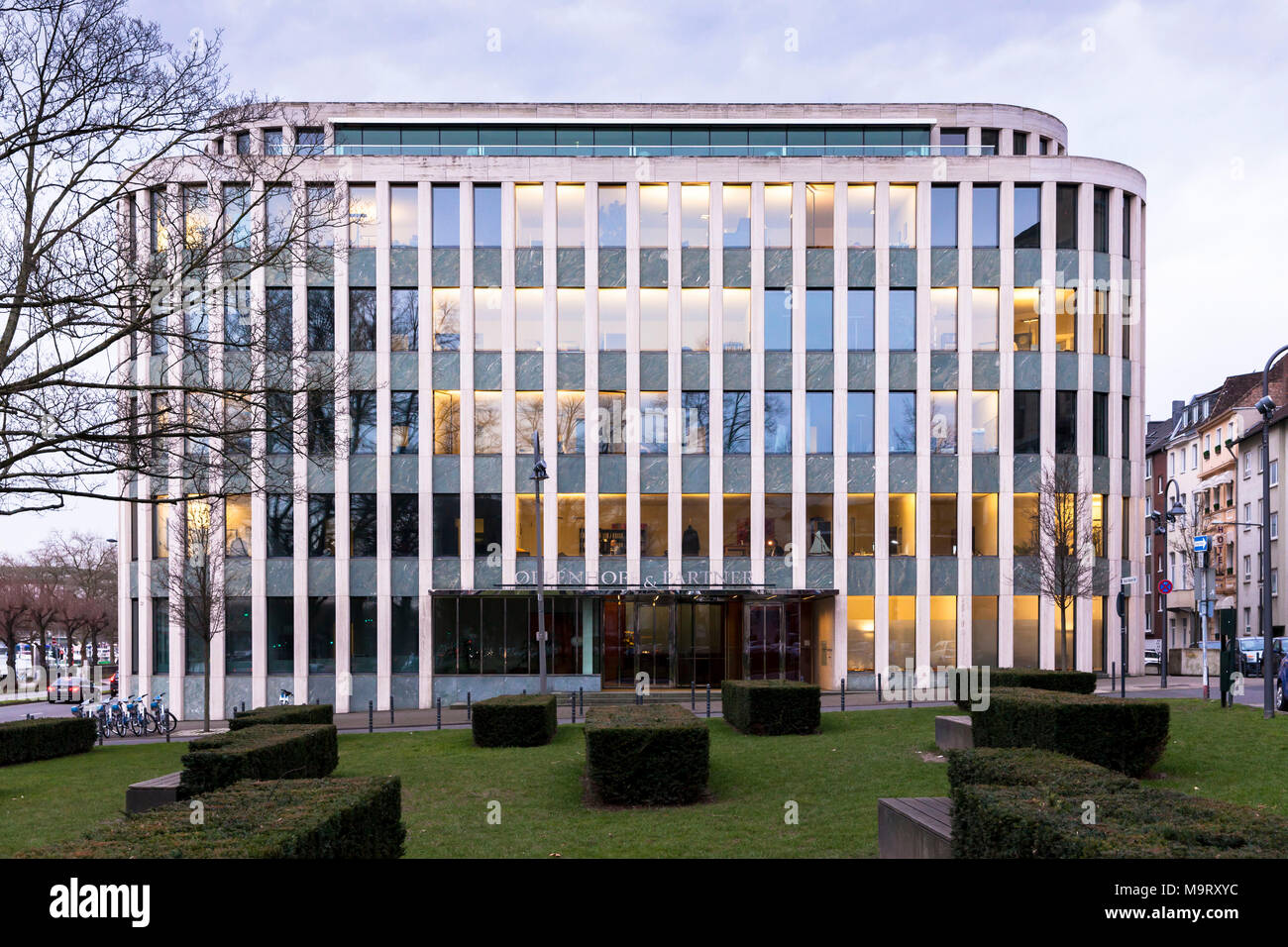 Germania, Colonia, edificio per uffici in via Konrad-Adenauer-Ufer 21-23, fra l'altro sede dello studio legale Oppenhoff & Partner. Deutschland Foto Stock