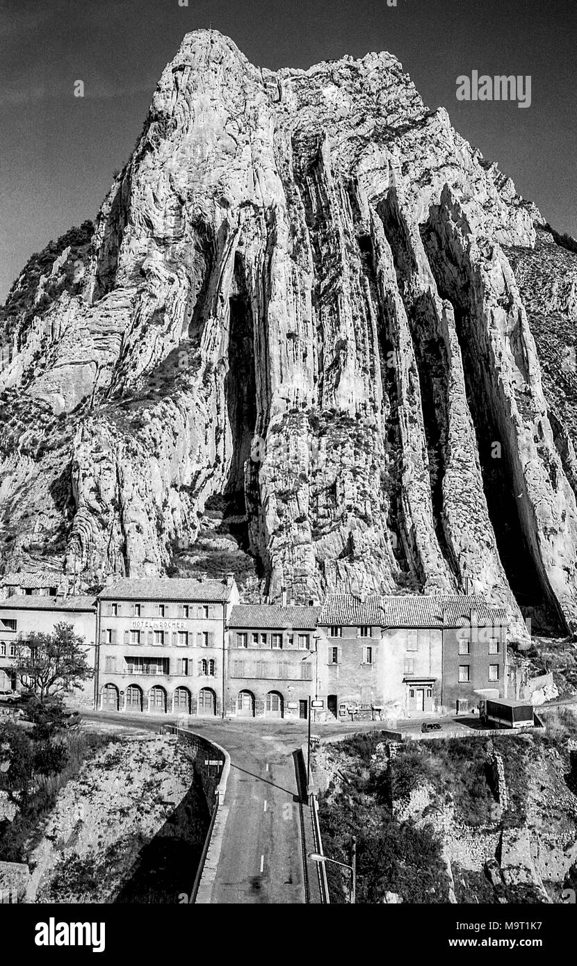 Il rocher de la Baume a Sisteron, Francia Foto Stock