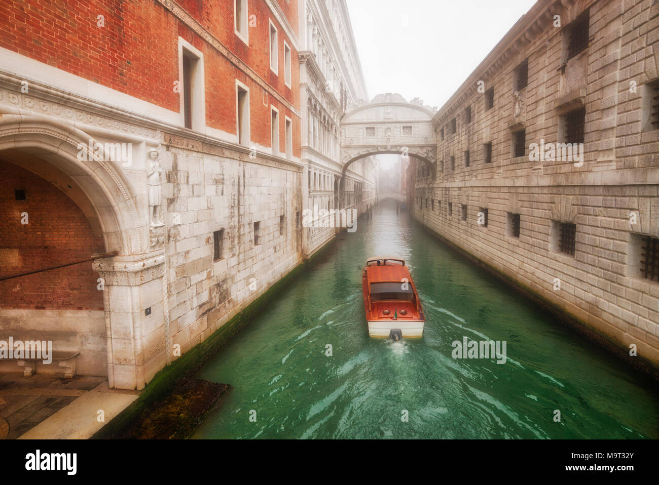 Taxi d'acqua di Venezia. Foto Stock
