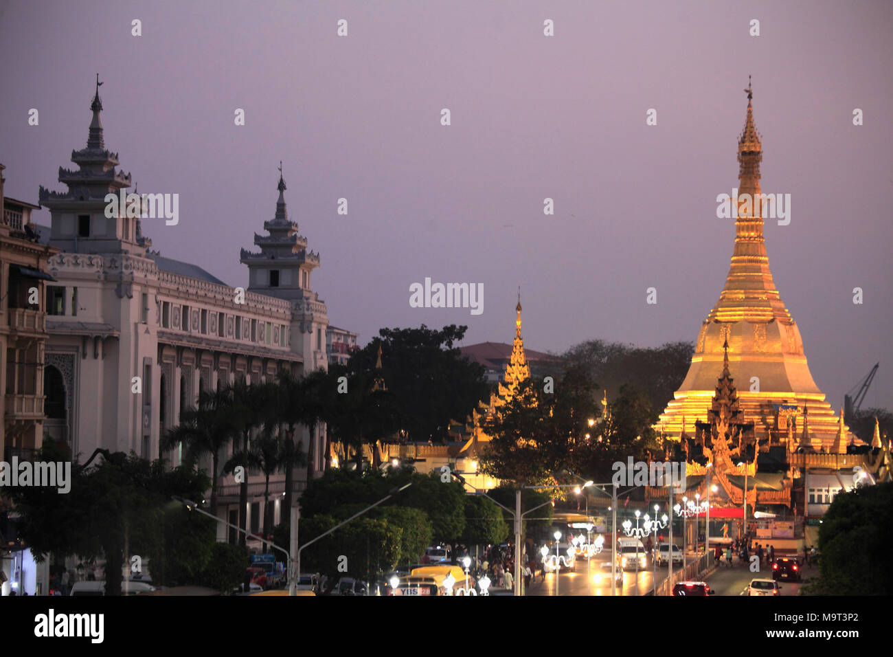Myanmar Yangon, Municipio Sule Pagoda, skyline, Foto Stock