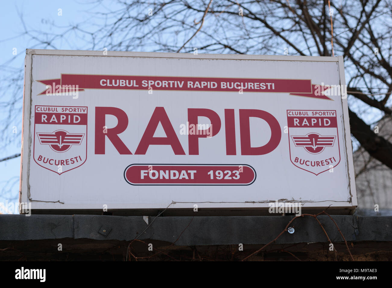 Bucarest, Romania - 25 Gennaio 2018: Soccer team 'Clubul Sportiv Rapid Bucuresti " pubblicità Affissioni Foto Stock
