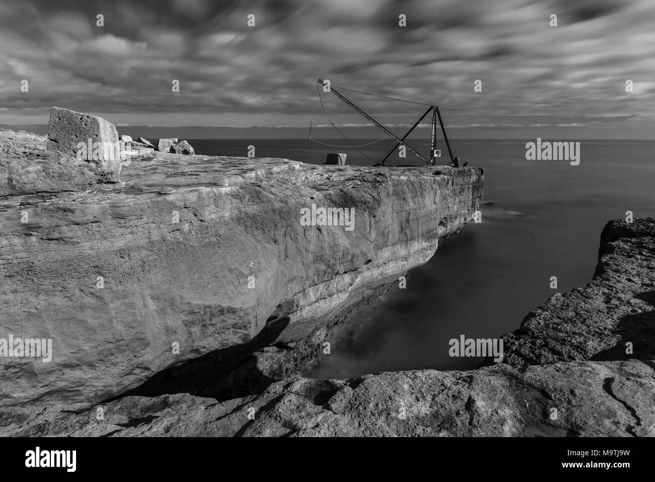 Isola di Portland - vecchia gru e calcare Foto Stock