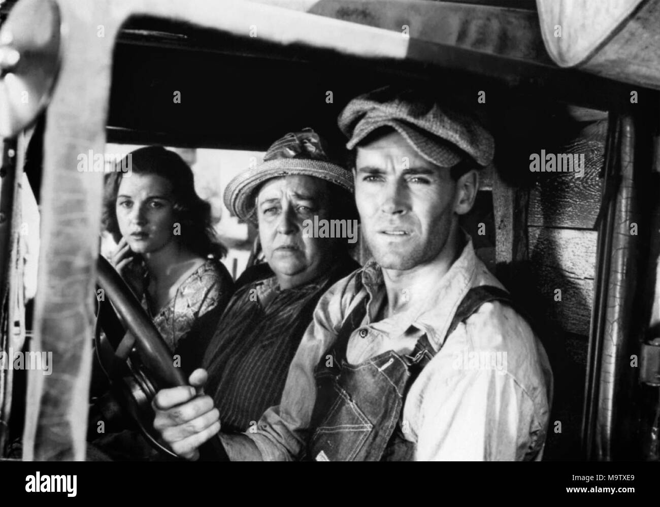 Le uve di ira 1940 Twentieth Century Fox Film con da sinistra: Dorris Bowden, Jane Darwell, Henry Fonda Foto Stock