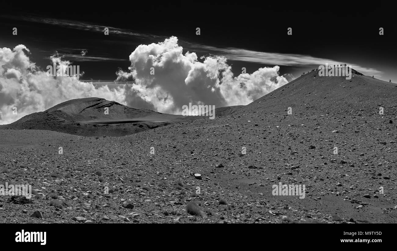 Vista lungo il sentiero del Tongariro Alpine Crossing, Nuova Zelanda Foto Stock