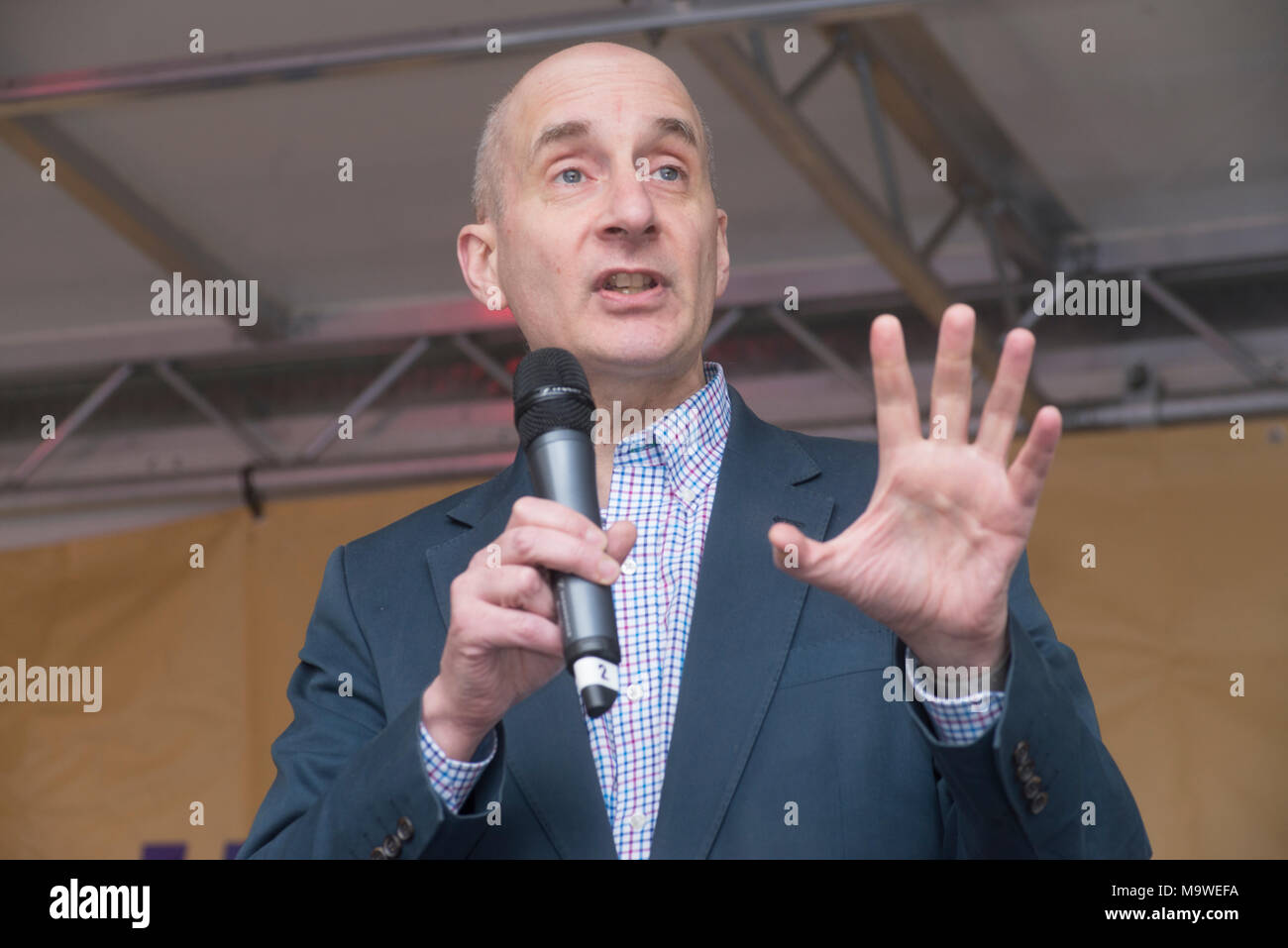 24/03/2018: Leeds: Regno Unito: Andrew Adonis (Lord Adonis) - Manodopera Peer - parlando al Great Northern marzo Rally contro Brexit organizzato da Foto Stock