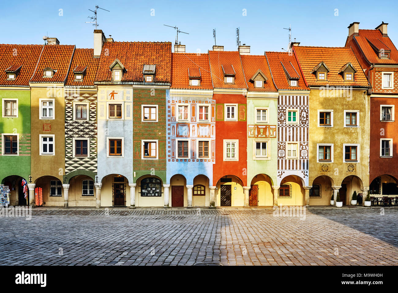 Case mercantili in Poznan Piazza del Mercato Vecchio di sunrise, Polonia. Foto Stock