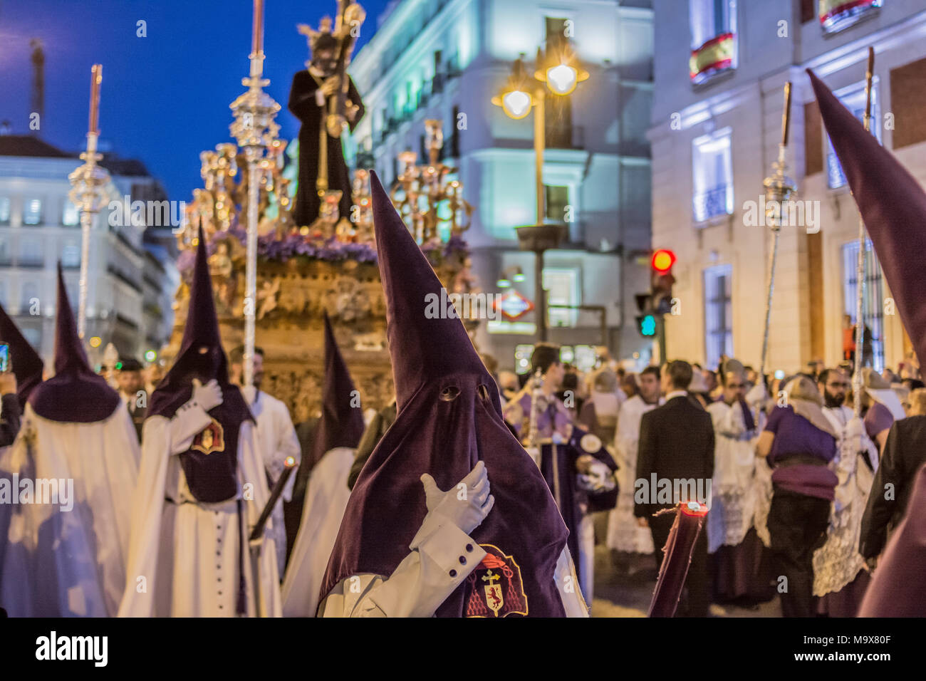Madrid, Spagna. 28 Mar, 2018. Processione di 'Los Gitanos' per le strade del centro di Madrid, Spagna. La processione è iniziato dalle strade di La Salud di San Andrés square sulle strade di Madrid, Spagna Credito: Alberto Ramírez Sibaja/Alamy Live News Foto Stock