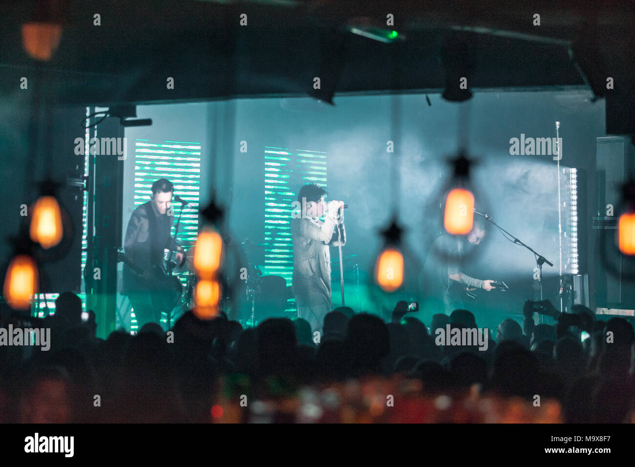 Belfast, Irlanda del Nord, Regno Unito. Il 28 marzo 2018. Gary Numan giocato Belfast Limelight Club come parte del suo tour del Regno Unito foto: Sean Harkin/Alamy Live News Foto Stock