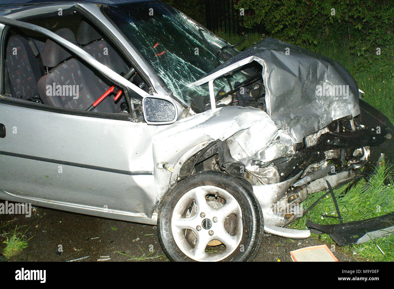 Car crash relitto, il traffico stradale collisione (RTC) Foto Stock