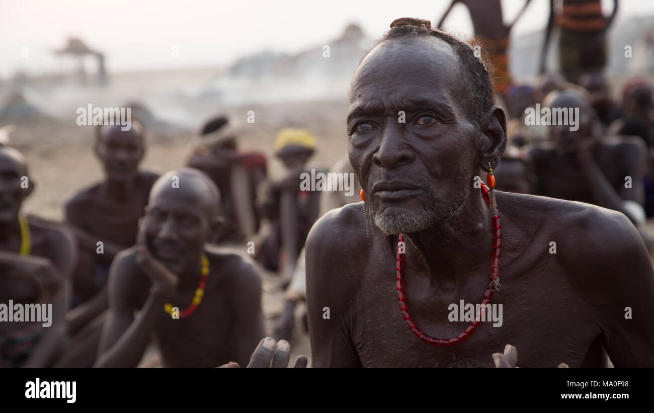 Turkana riunione tribale Foto Stock